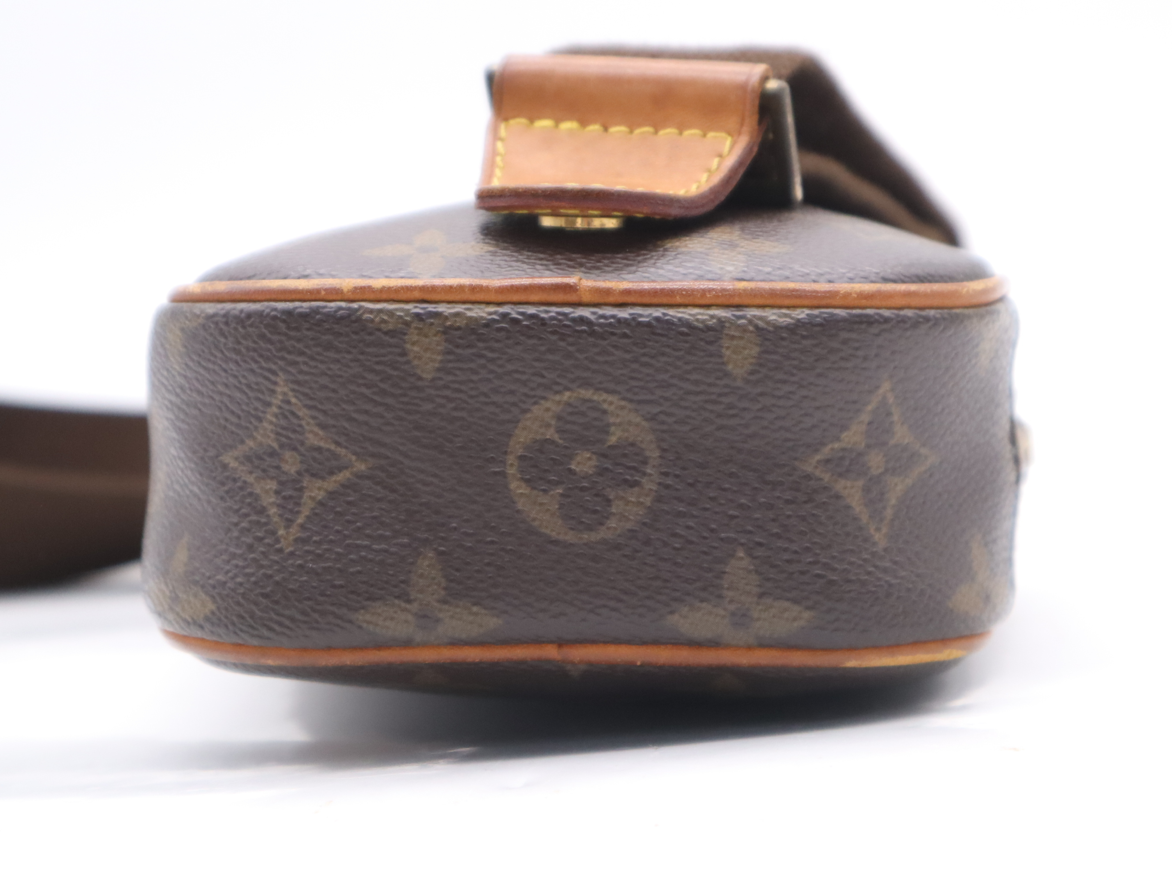 M51870 Monogram Pochette Gange Shoulder Bag — view 4