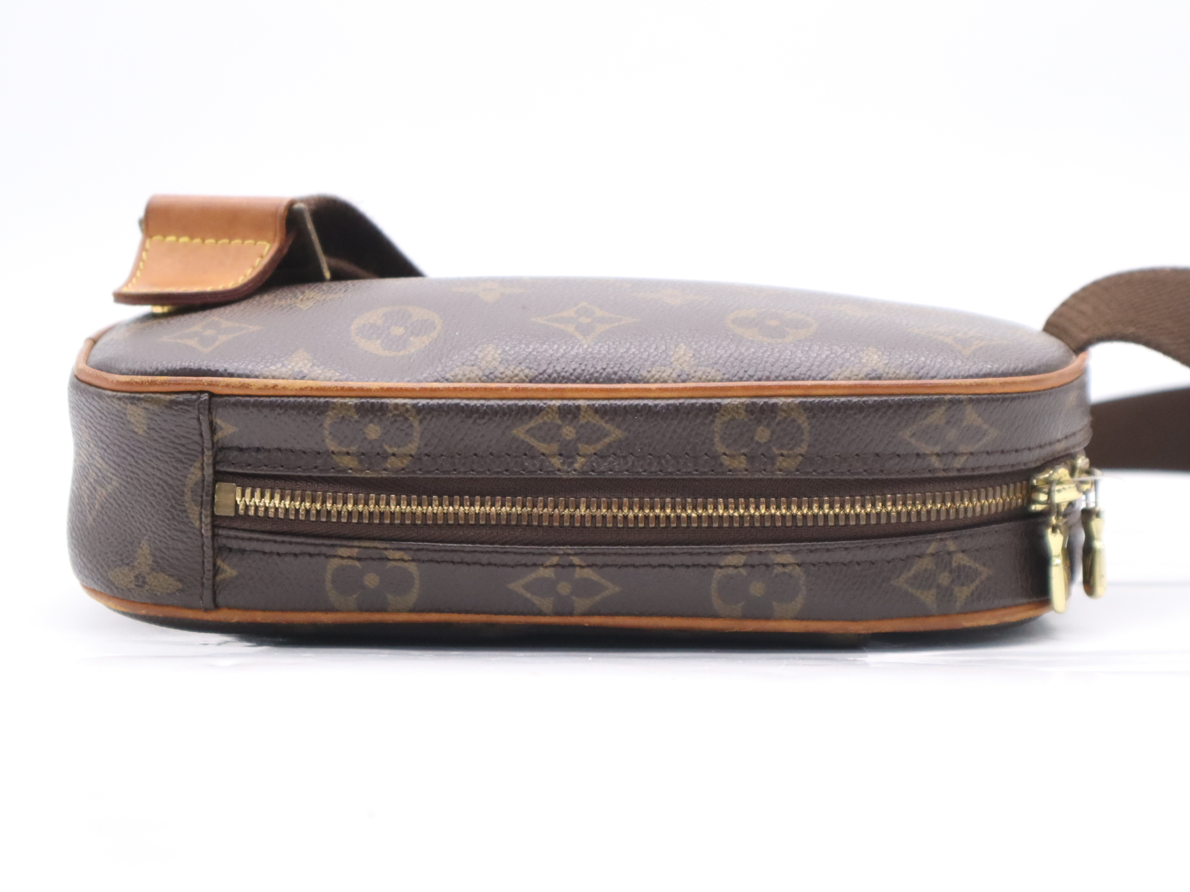 M51870 Monogram Pochette Gange Shoulder Bag — view 5
