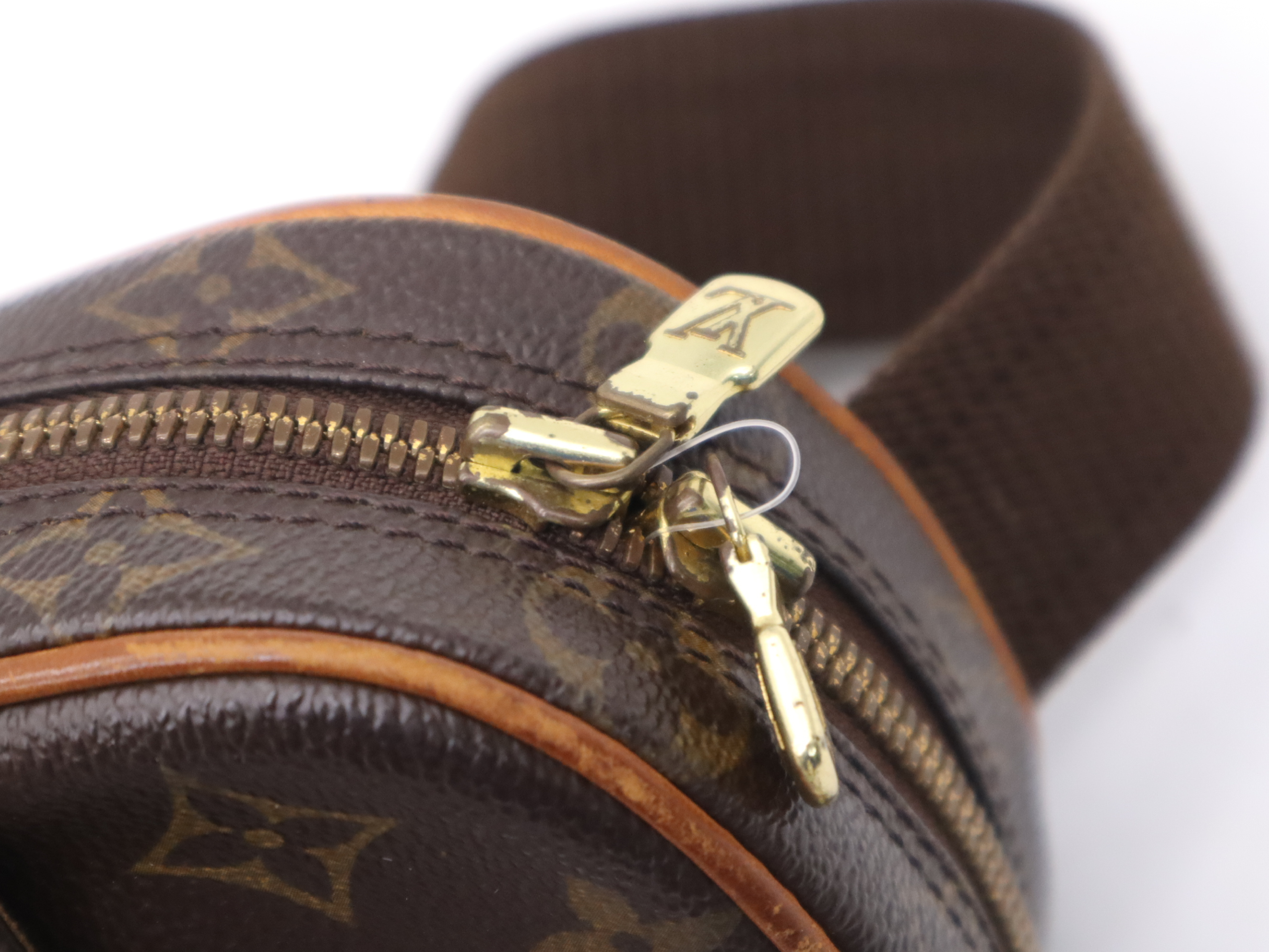 M51870 Monogram Pochette Gange Shoulder Bag — view 9