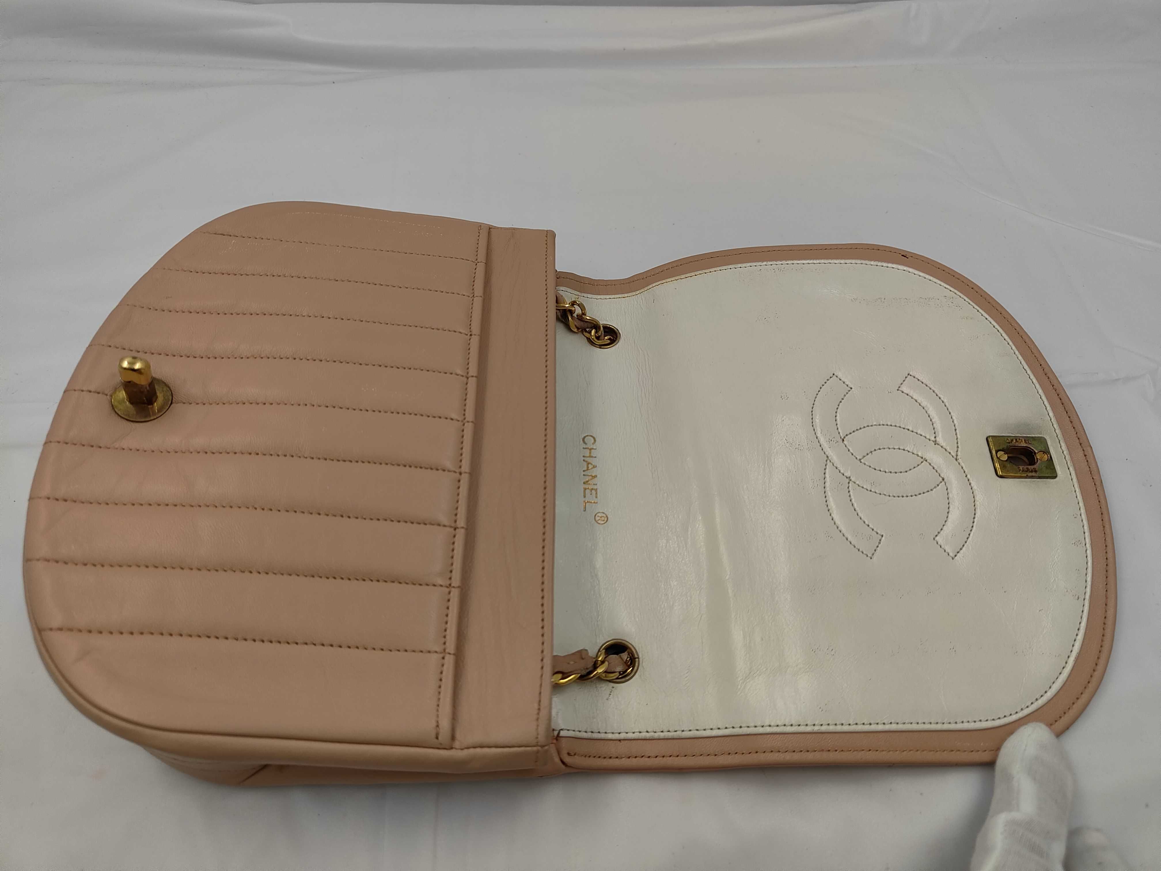 Turnlock Chain Shoulder Bag — view 8