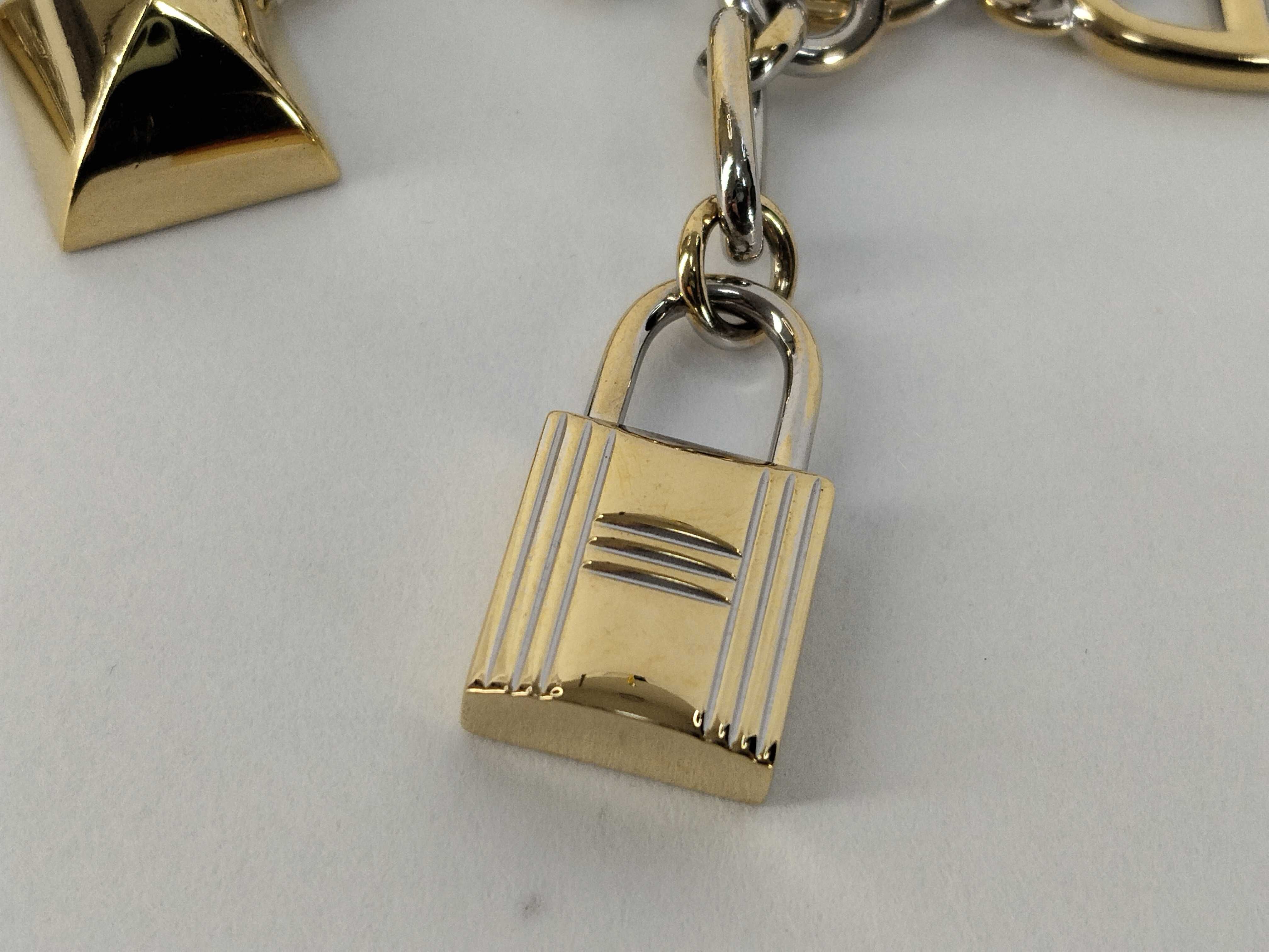 Amulette 4 Olga Charm SV Charm — view 4