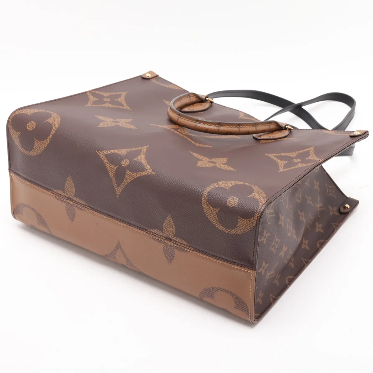 Giant Monogram Reverse OnTheGo MM M45321 AR0281 Brown (RFID detected) — view 3