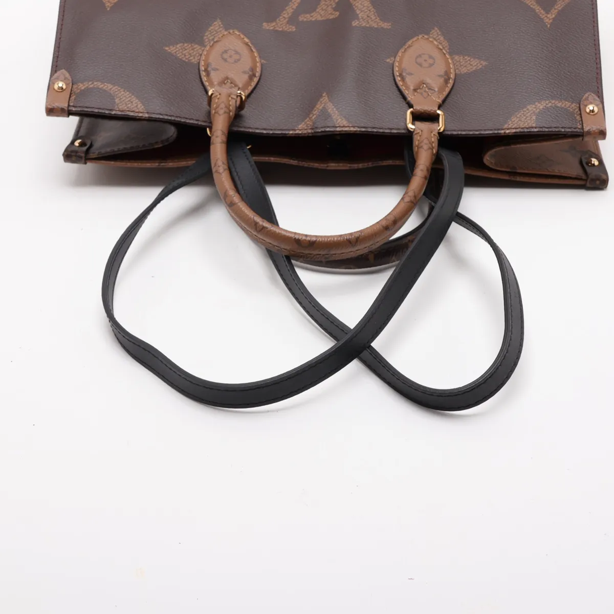 Giant Monogram Reverse OnTheGo MM M45321 AR0281 Brown (RFID detected) — view 5