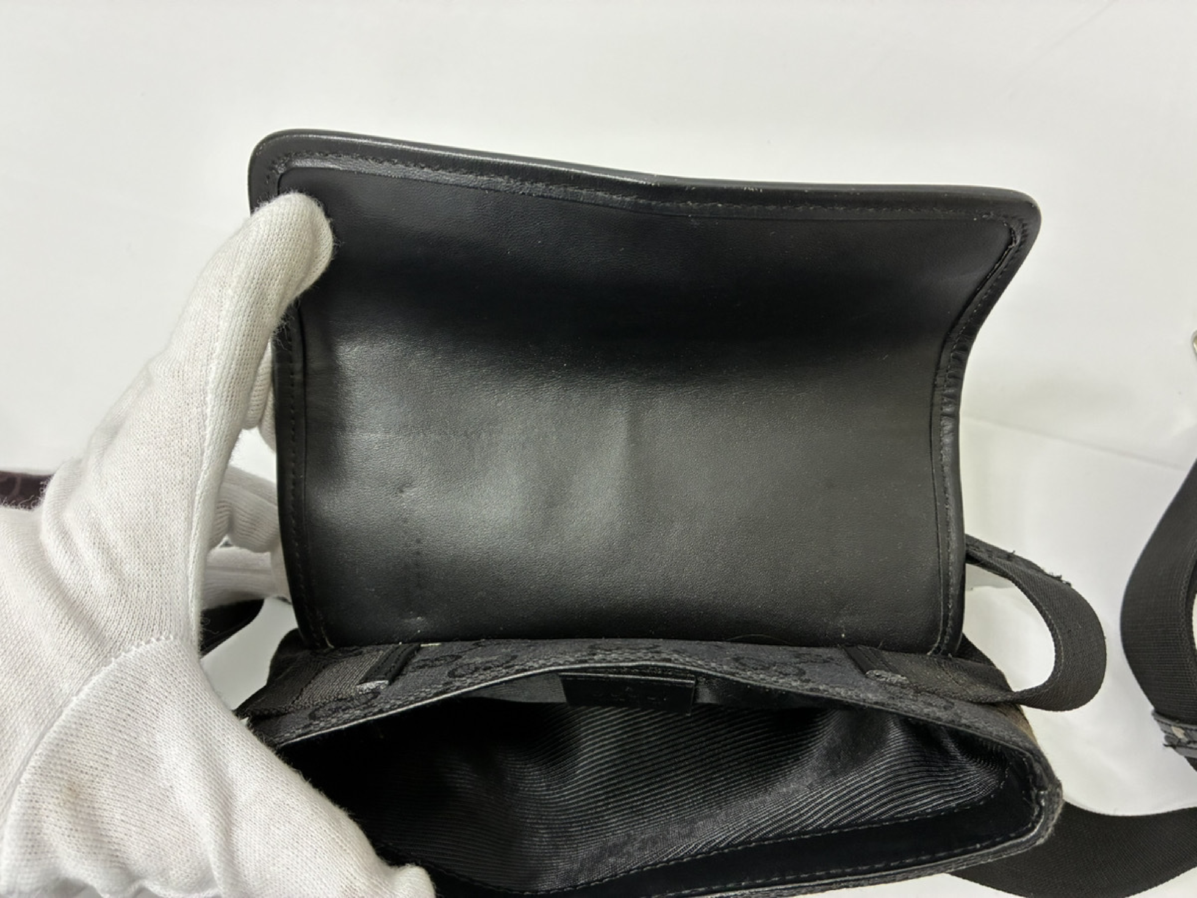 Waist Pouch GG Canvas 92543 Waist Bag — view 8