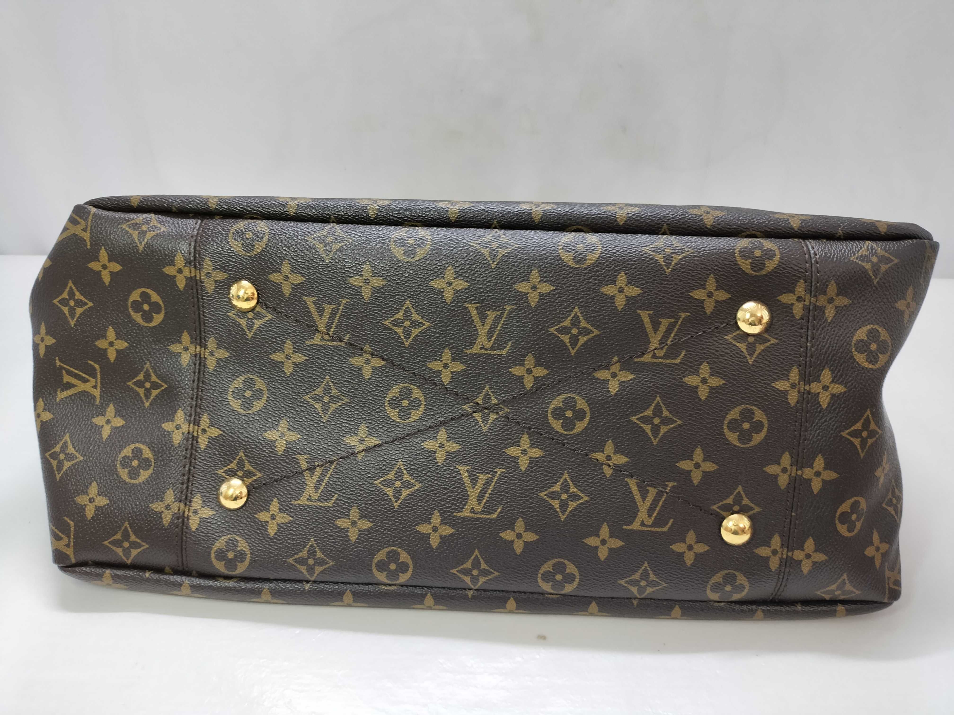 Monogram Louis Vuitton Monogram M40249 Artsy MM Bag 1 Shoulder Bag — view 13