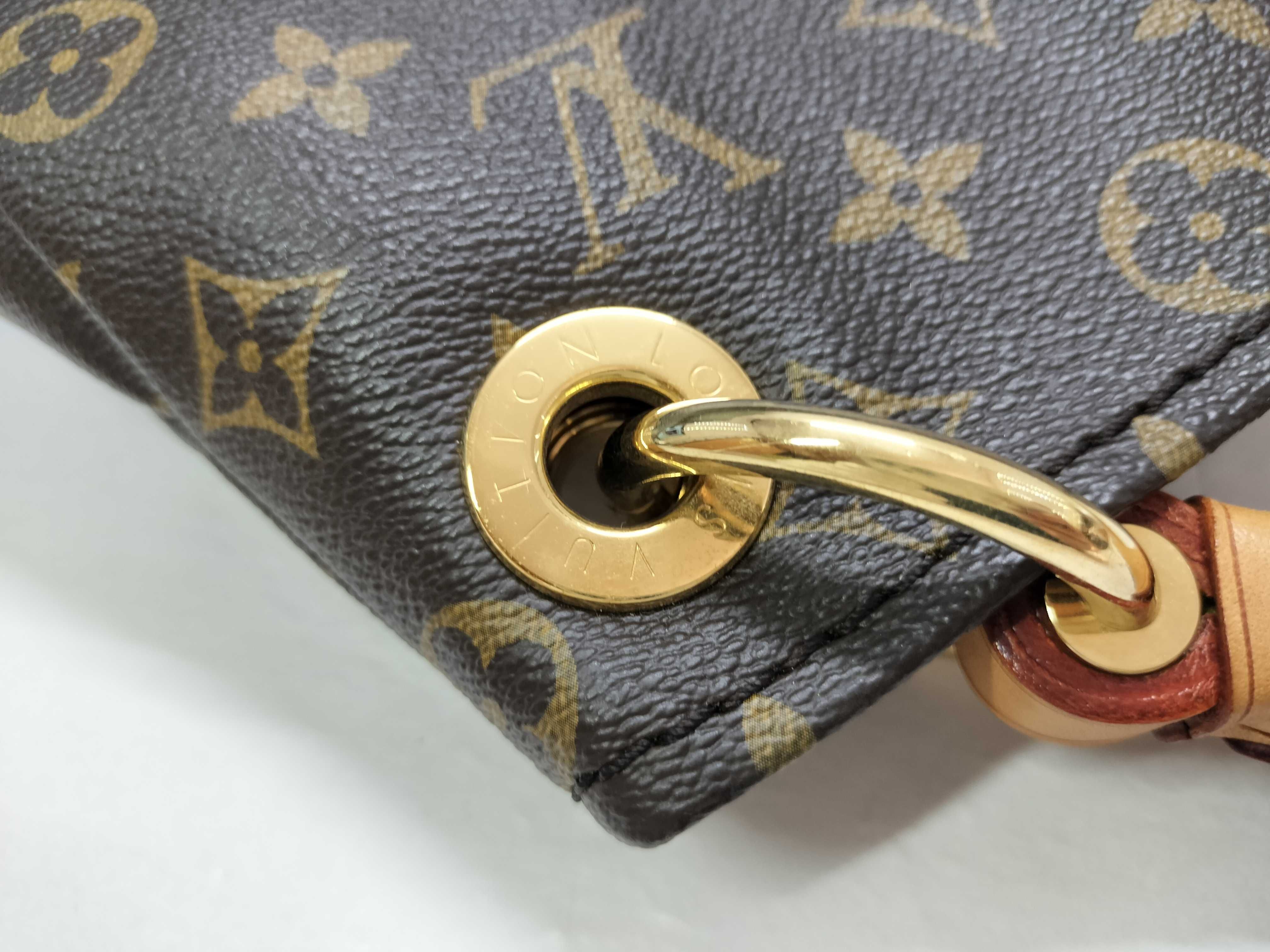 Monogram Louis Vuitton Monogram M40249 Artsy MM Bag 1 Shoulder Bag — view 5