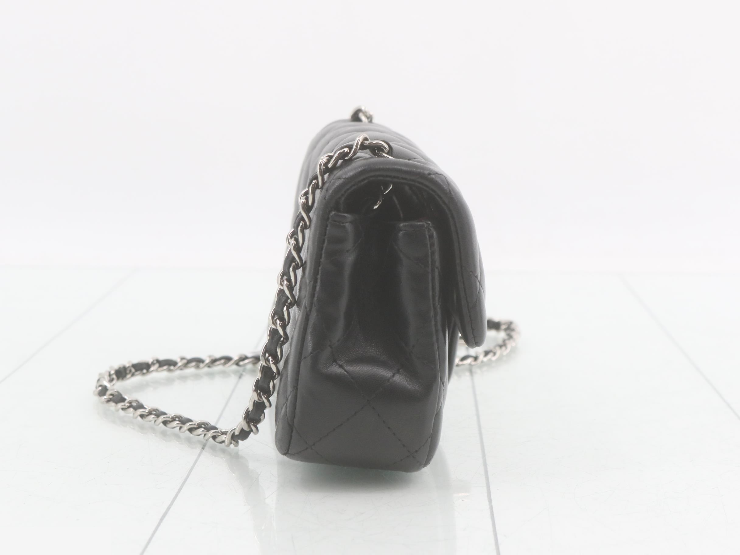 Matelassé (bag) - Shoulder bag — view 4