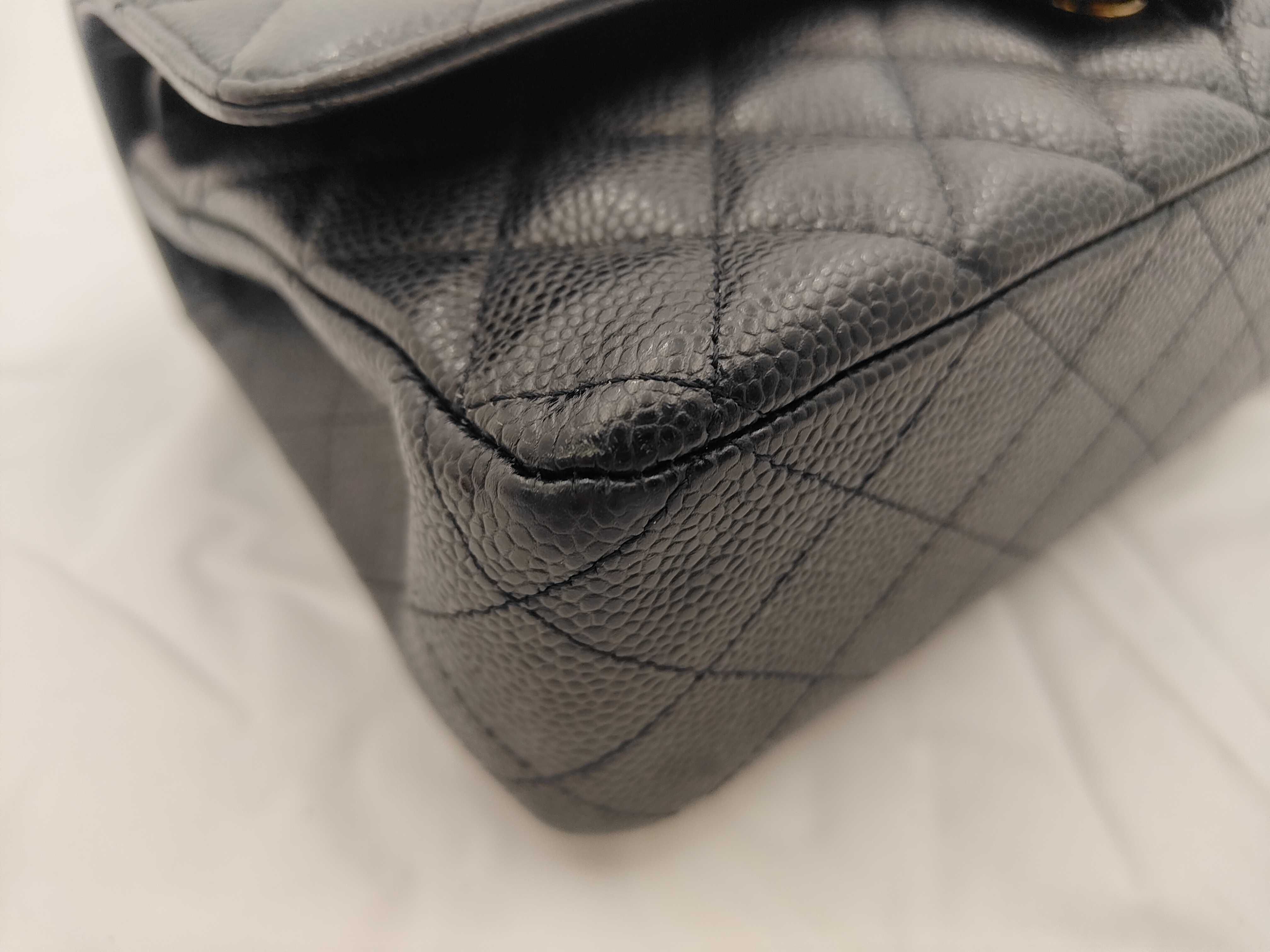 Matelassé 25 Double Flap Caviar Black Chain Shoulder Bag — view 6