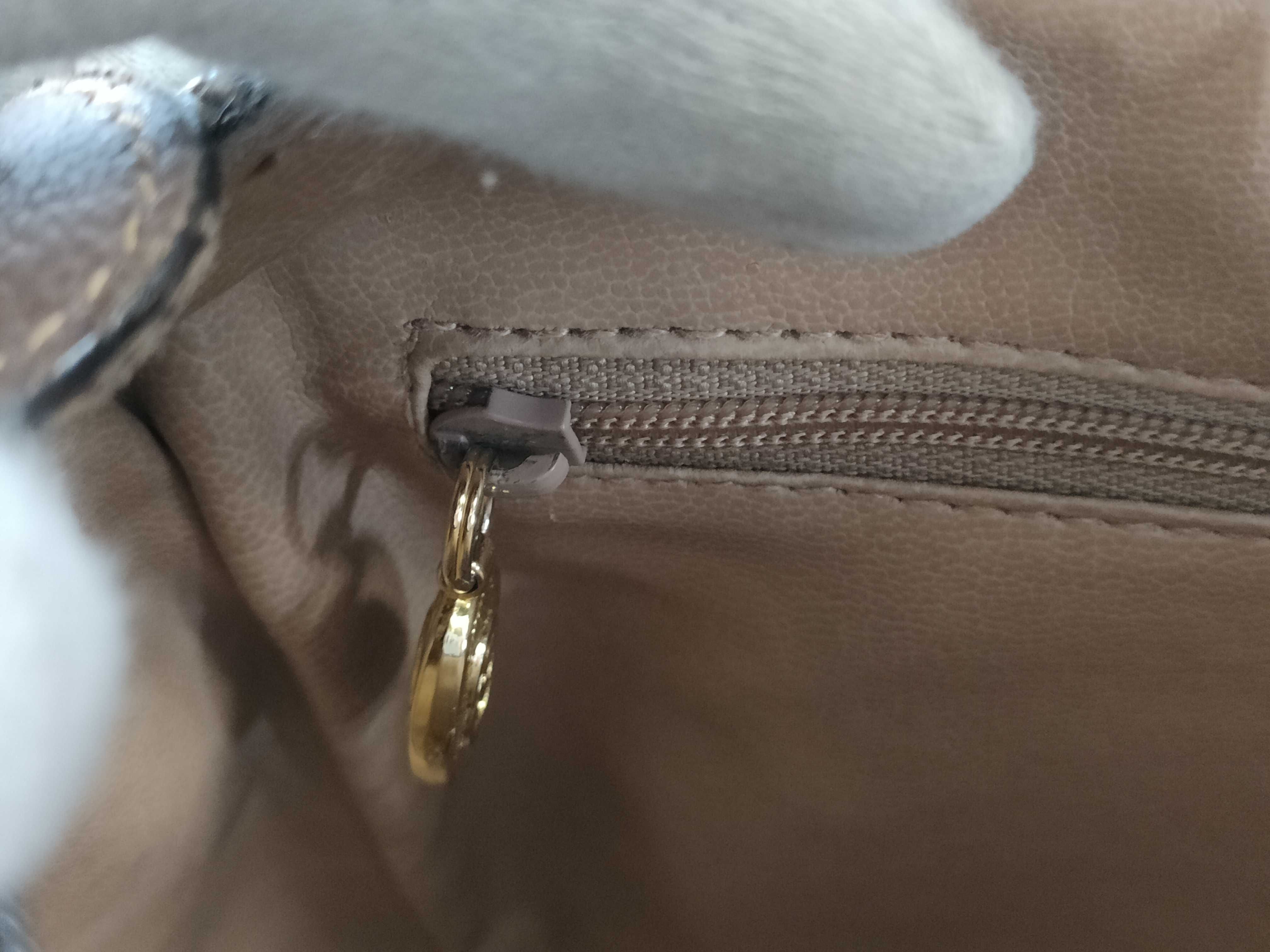 GG Supreme Shoulder Bag, Brown — view 12