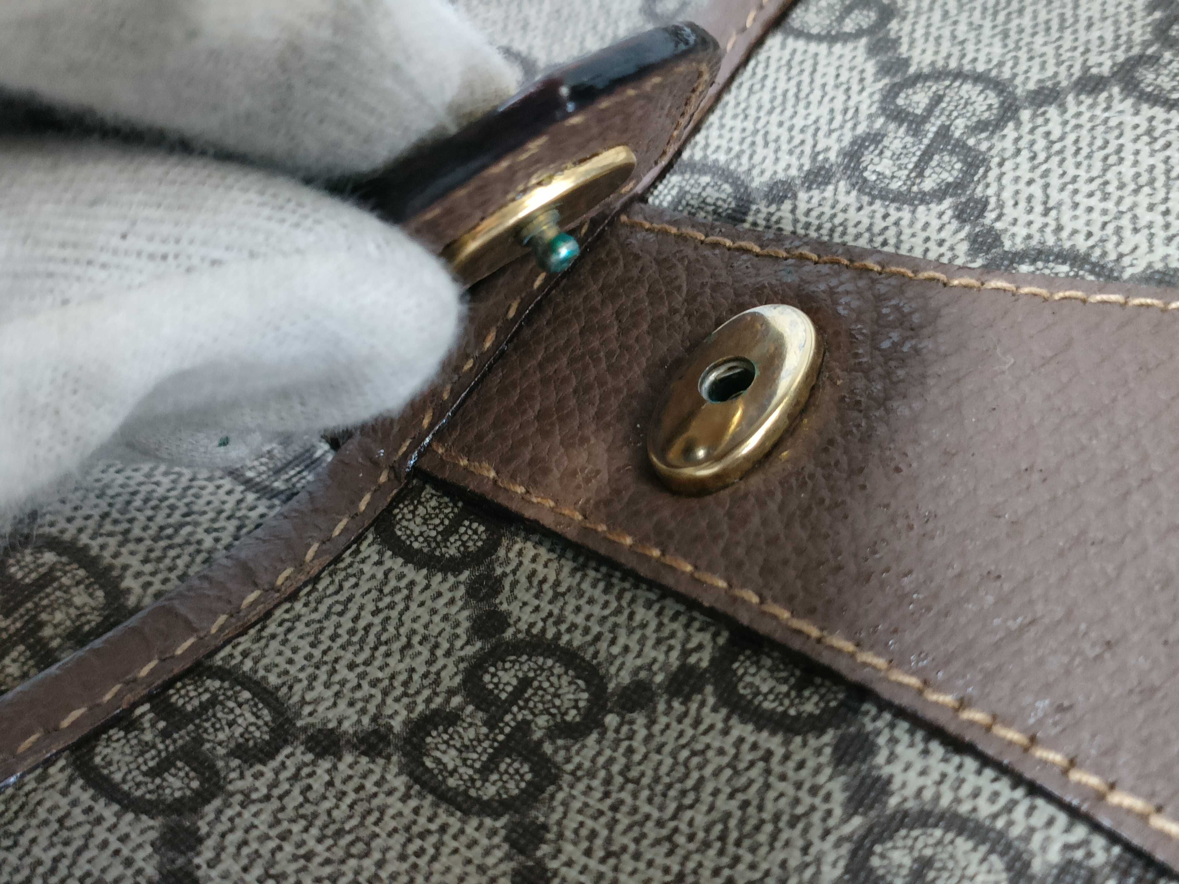 GG Supreme Shoulder Bag, Brown — view 15