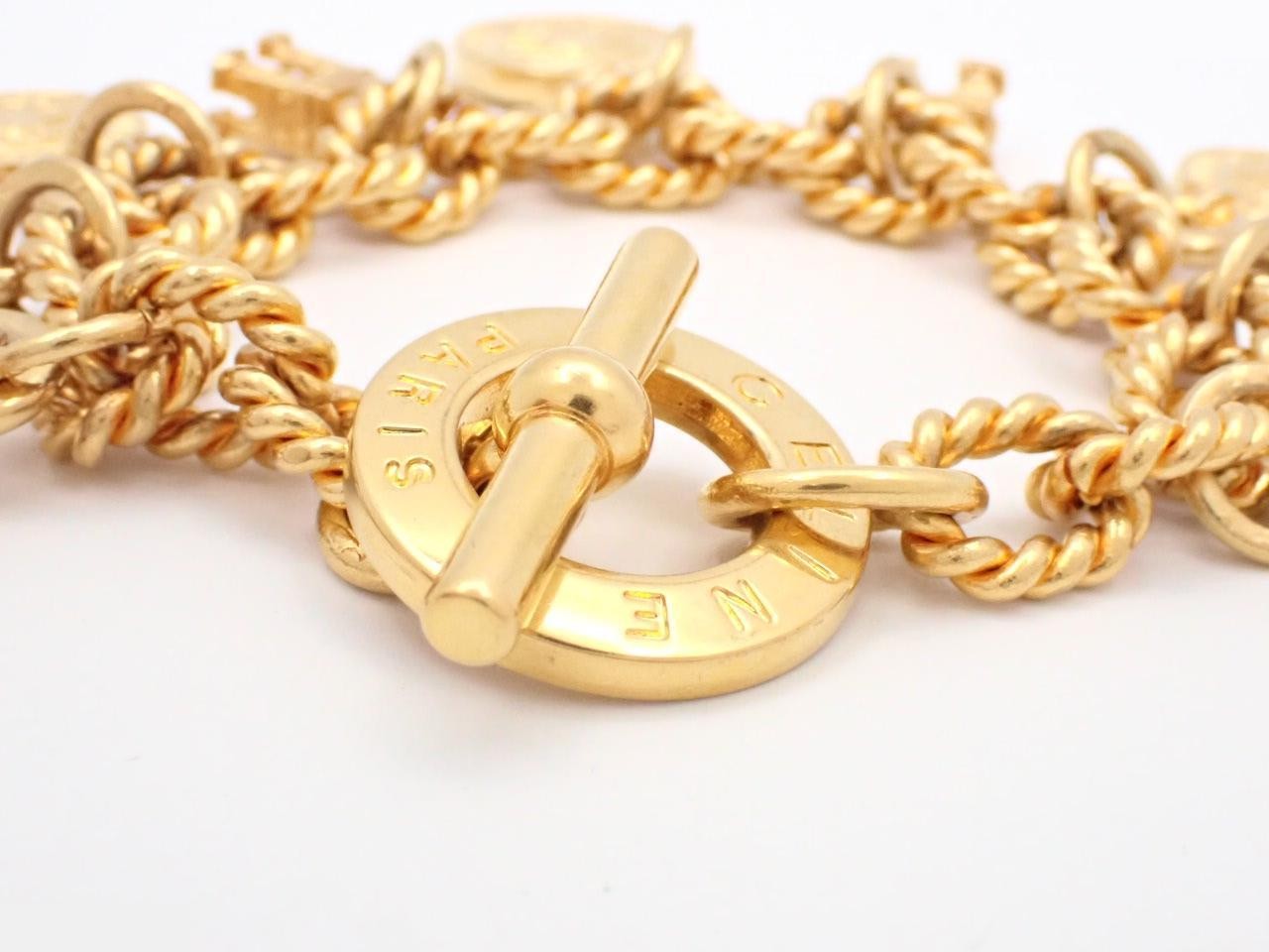 Other items in the line: Precious metal bracelets and bangles (metal), wrist circumference approximately 19.5 cm. — view 3