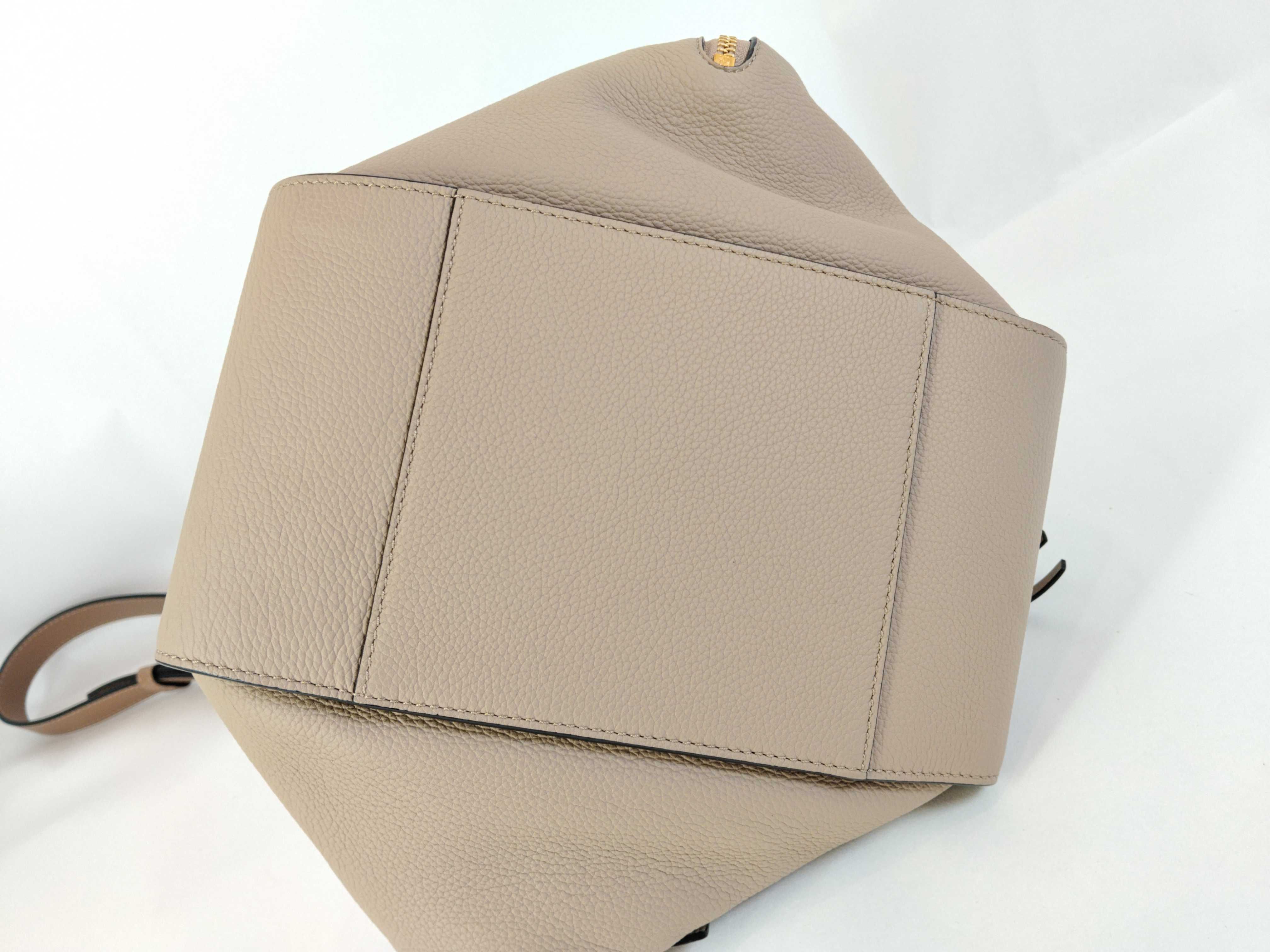 Hammock Small Leather 2-Way Handbag, Beige, 262306 (Shoulder Bag) — view 7