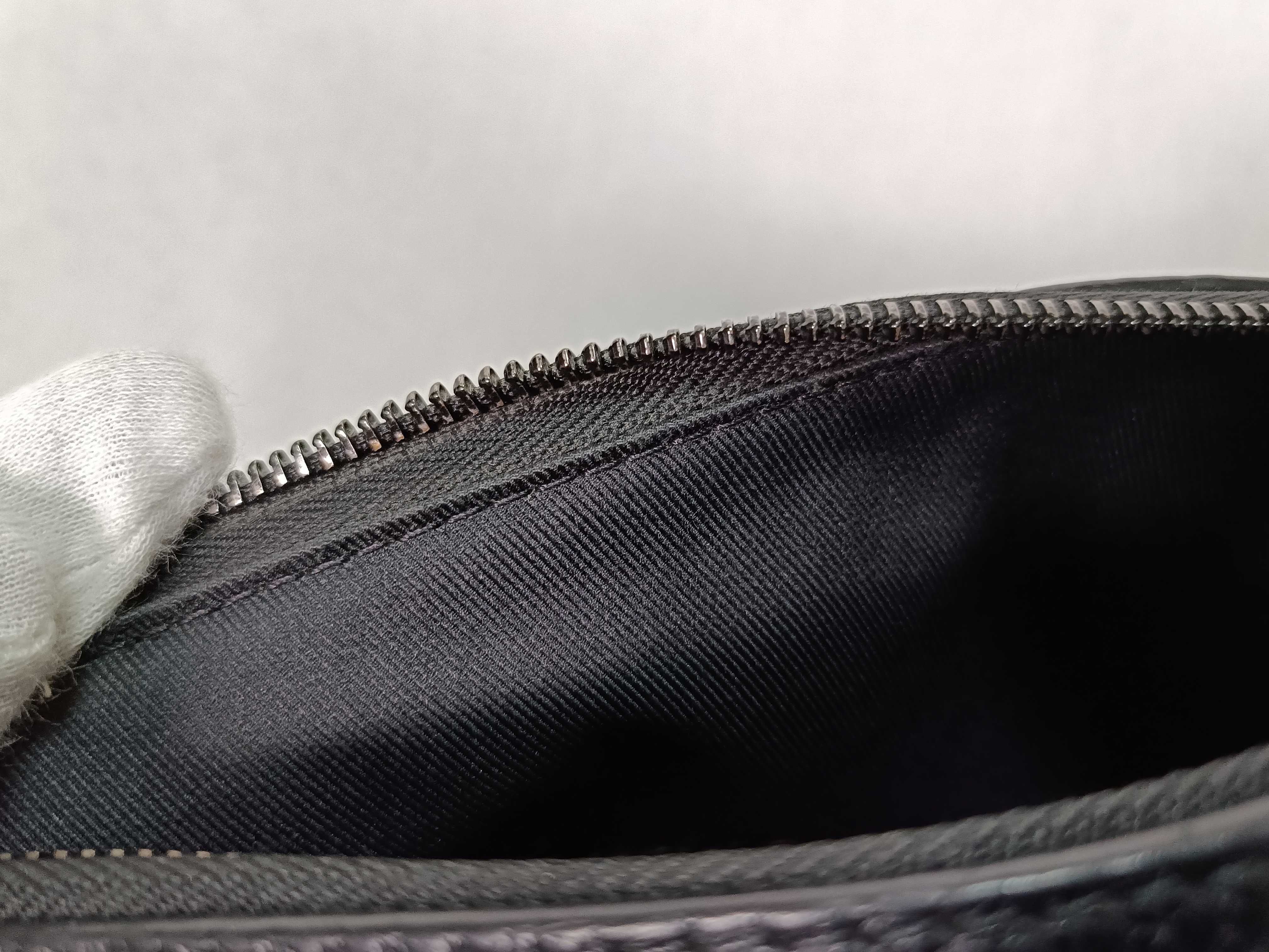 Triangle Messenger Taurillon Shoulder Bag — view 6