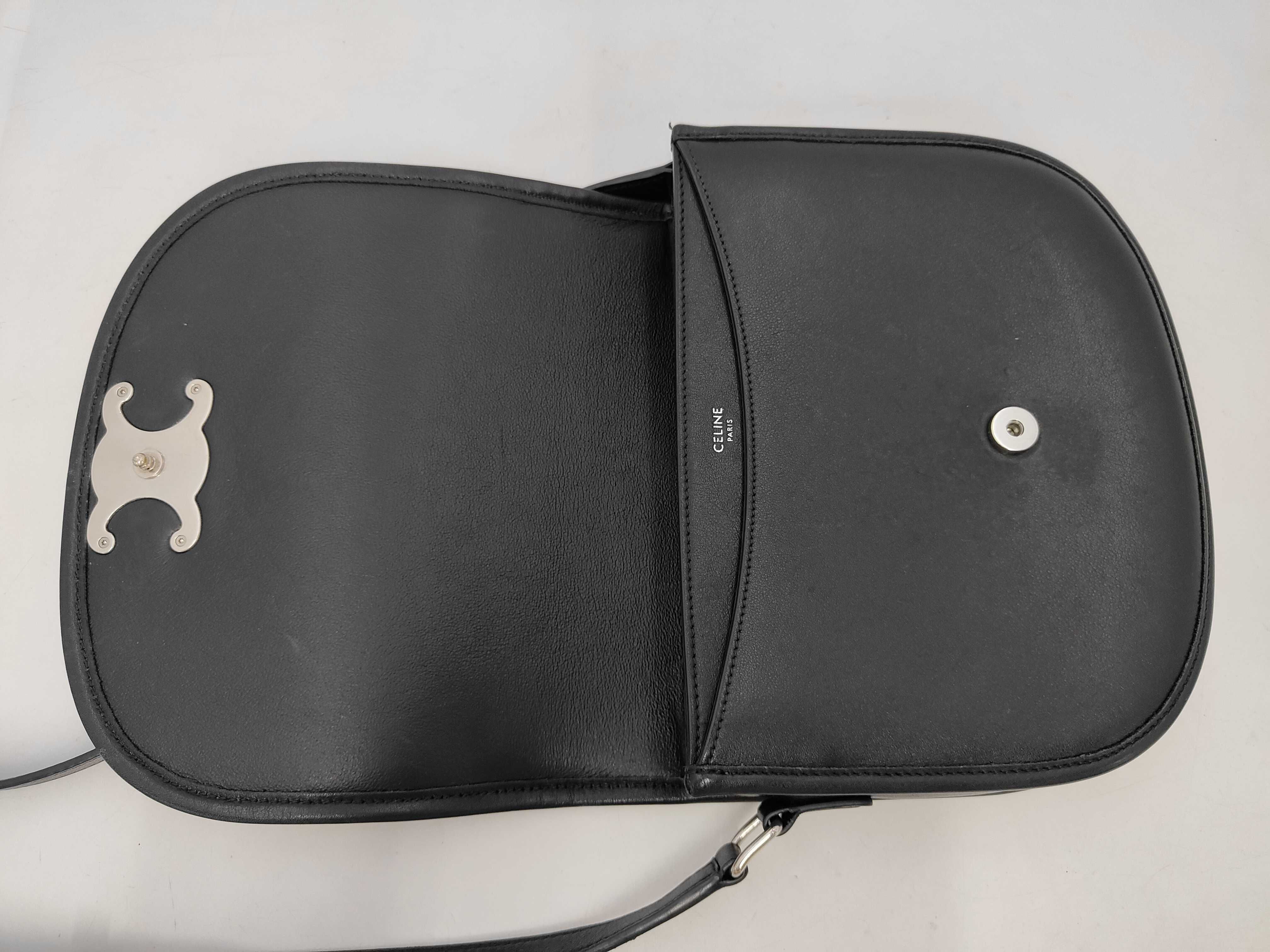 Medium Buzas Triomphe Leather Black Shoulder Bag — view 7