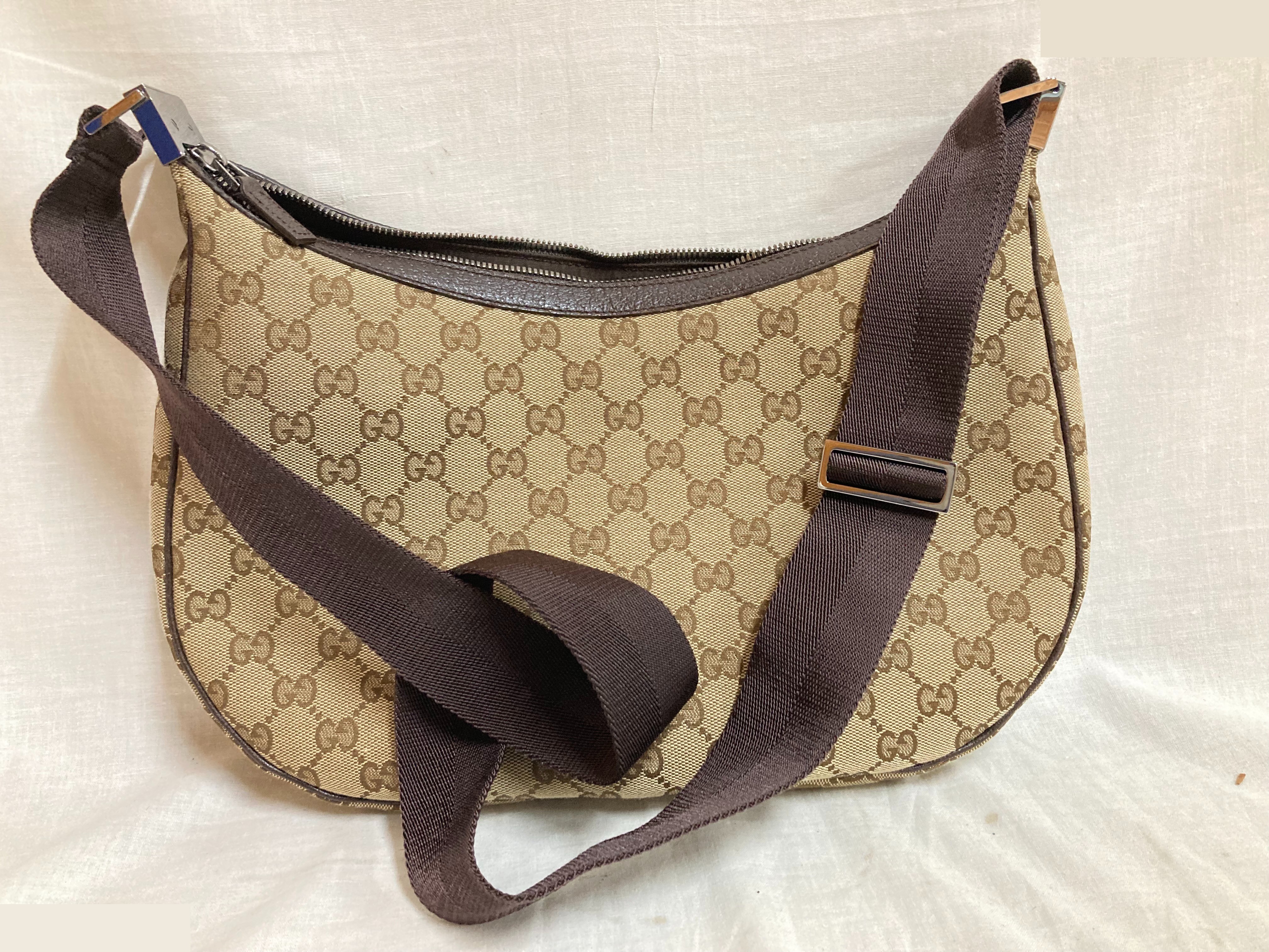 GG Canvas (Bag) - Shoulder Bag — view 2