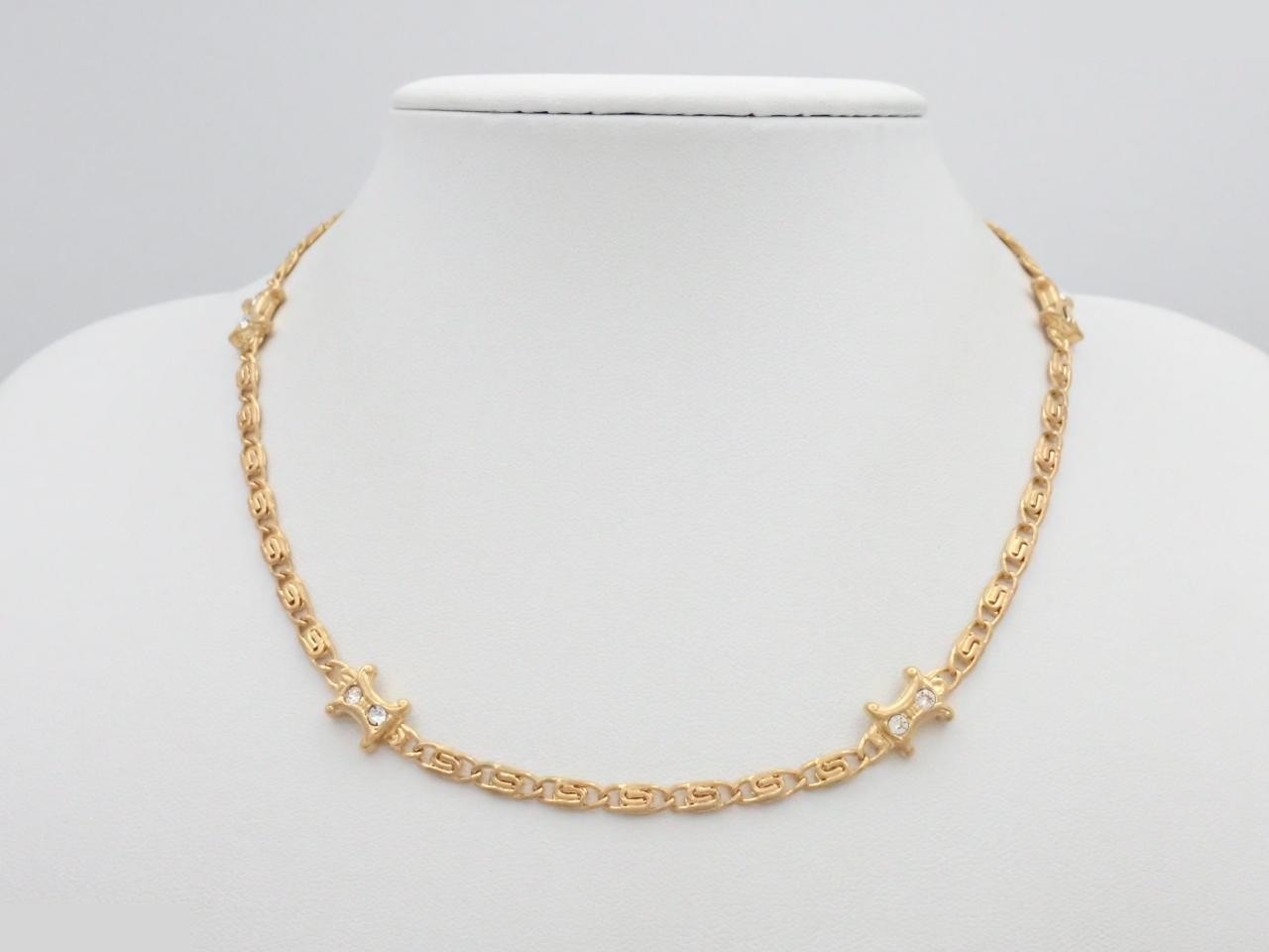 Precious Metals - Necklaces and Pendants - Triomphe Gold Necklace — view 3