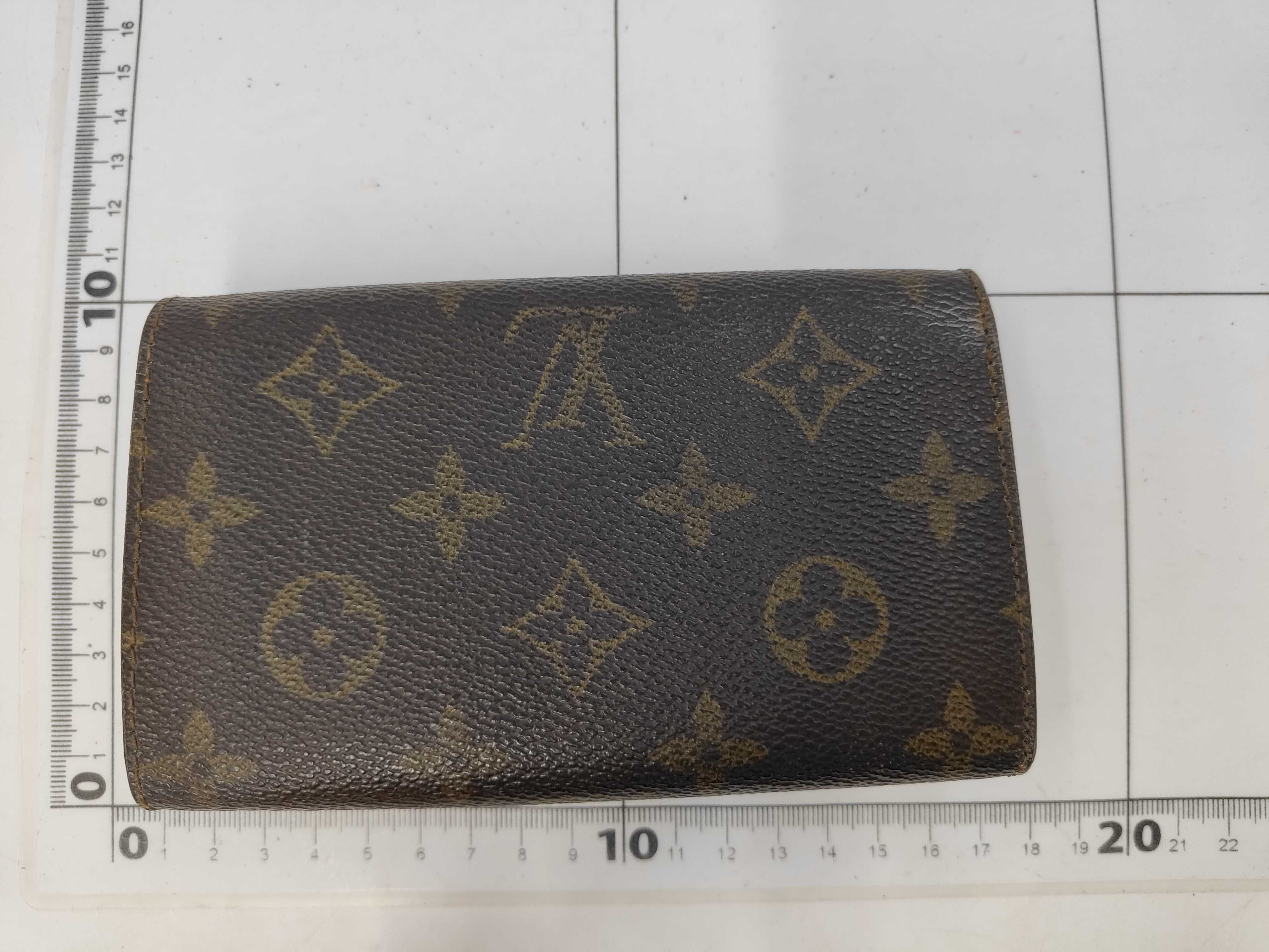 Monogram Louis Vuitton Wallet — view 2