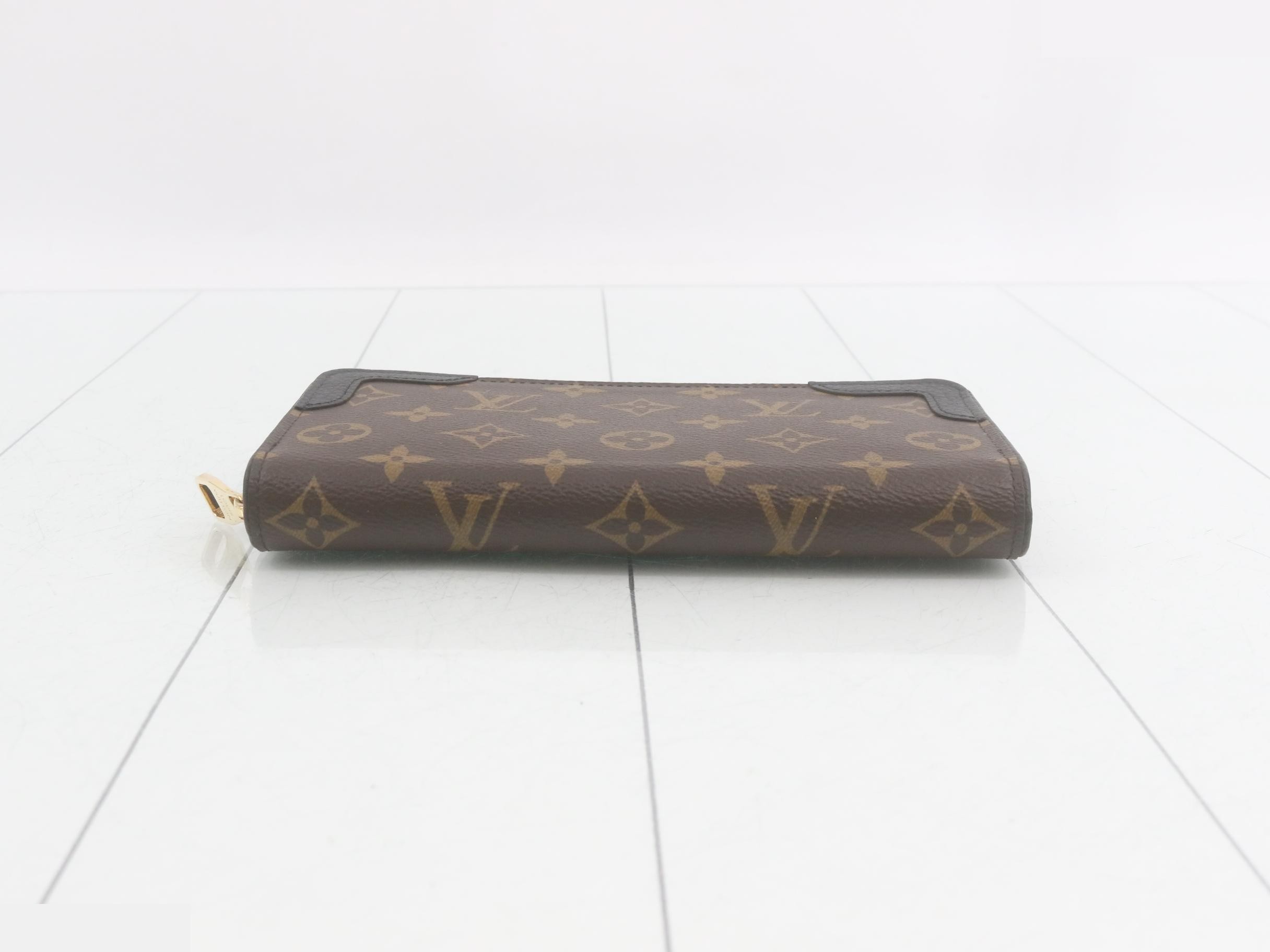 Monogram Macassar Zippy Wallet — view 3