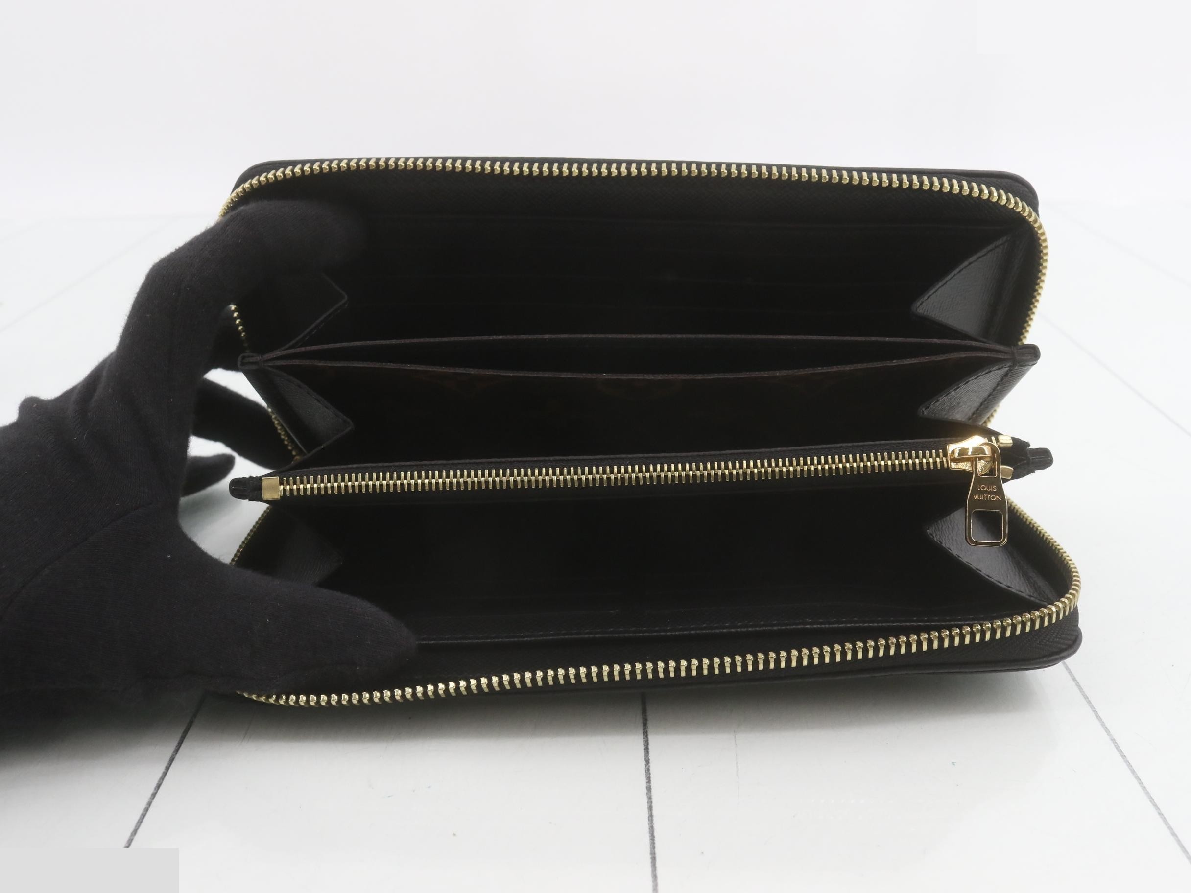 Monogram Macassar Zippy Wallet — view 4