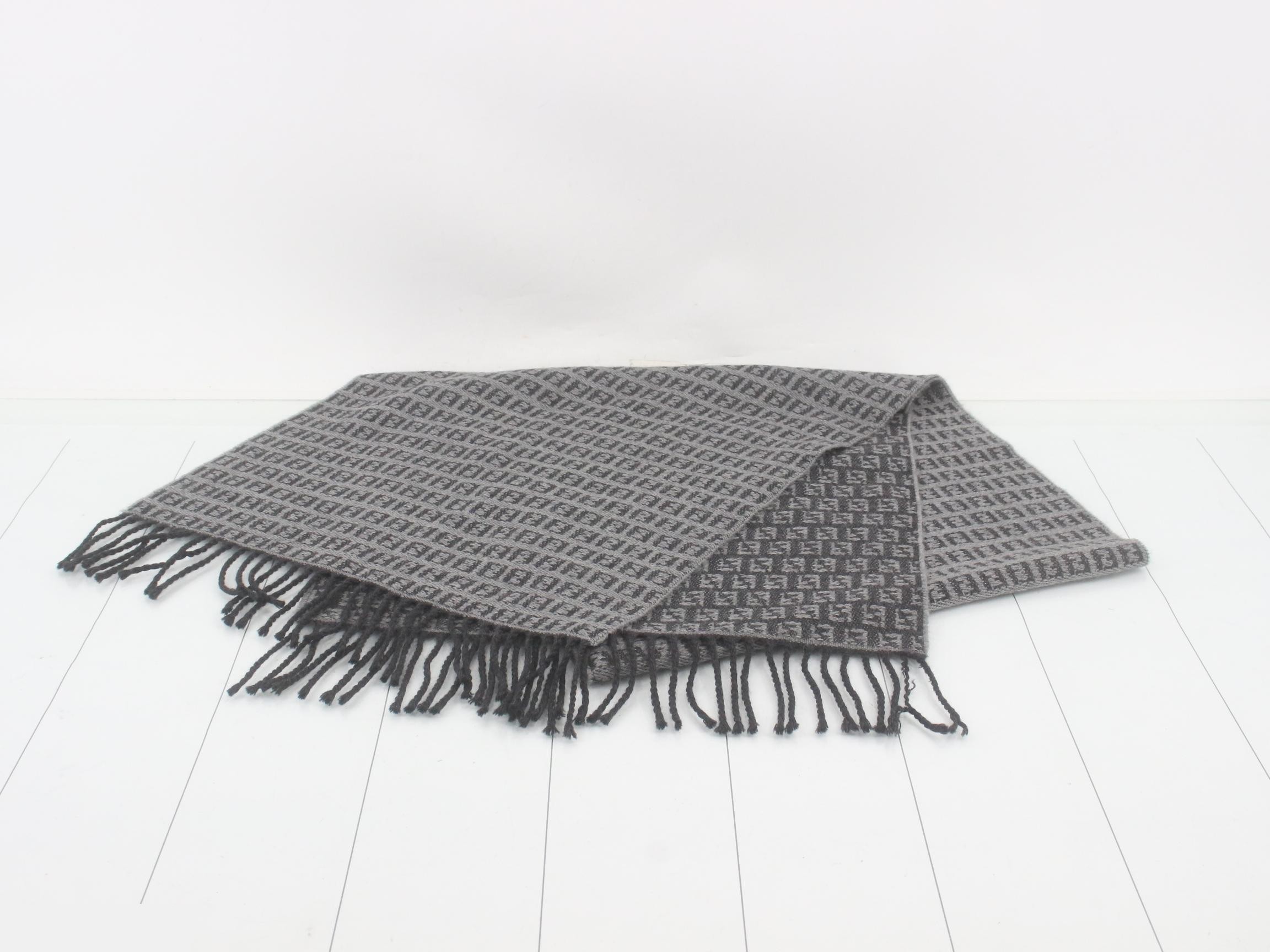 ZUCCA scarf with tag — view 2