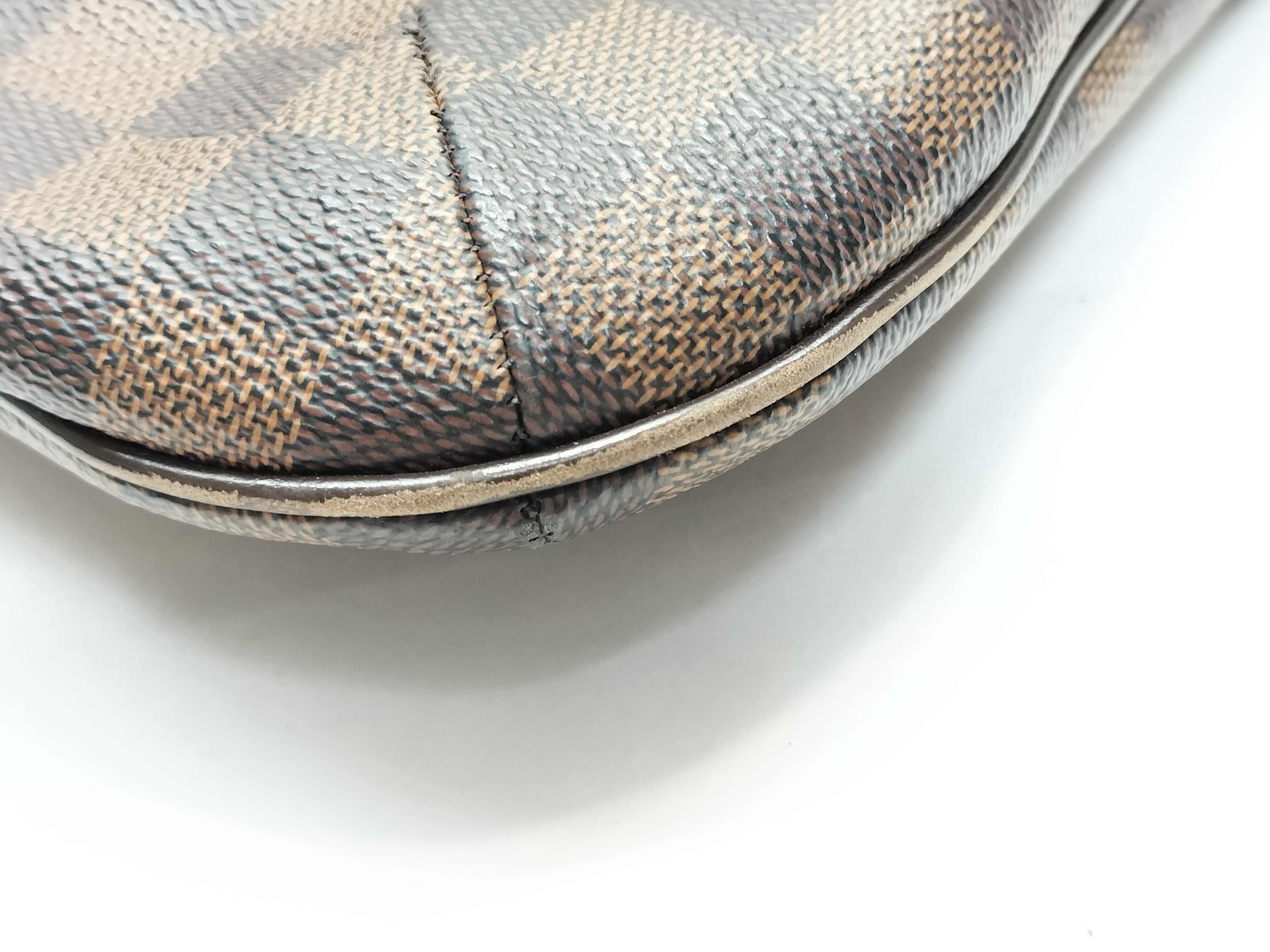 Damier Bloomsbury Shoulder Bag — view 3