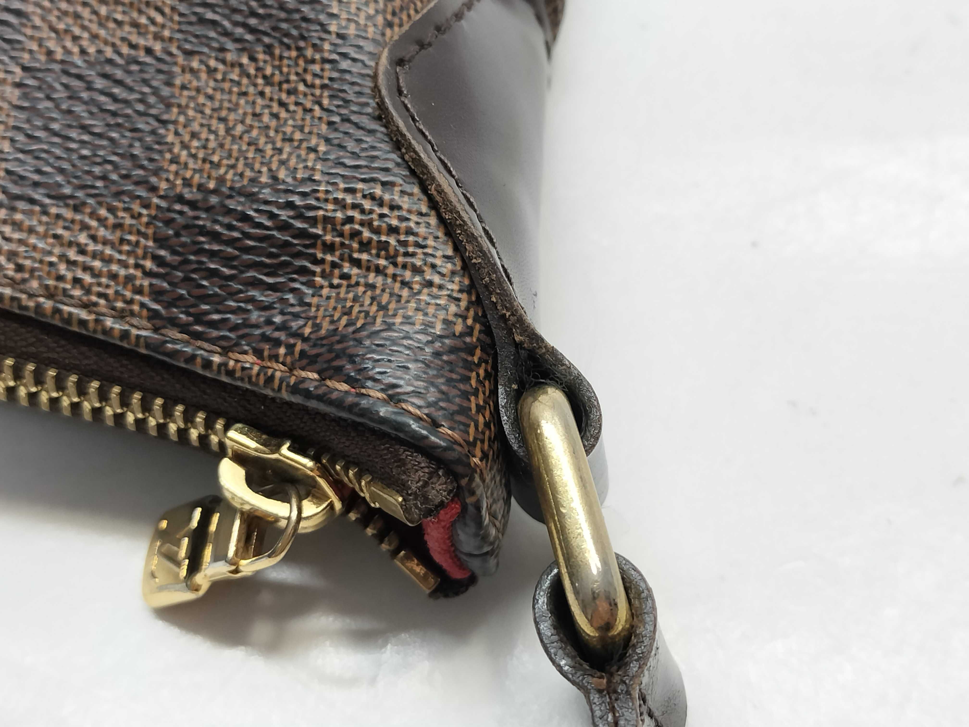Damier Bloomsbury Shoulder Bag — view 7