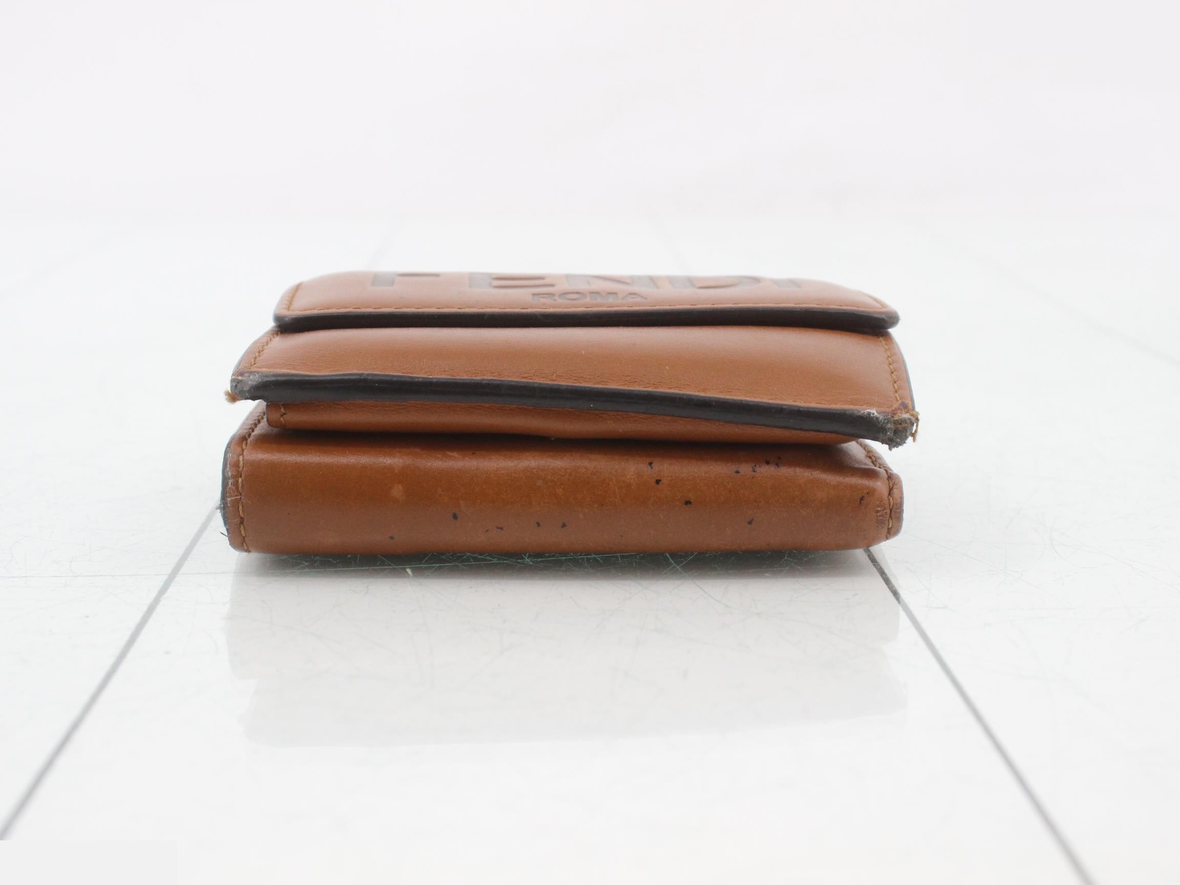 Logo wallet — view 3