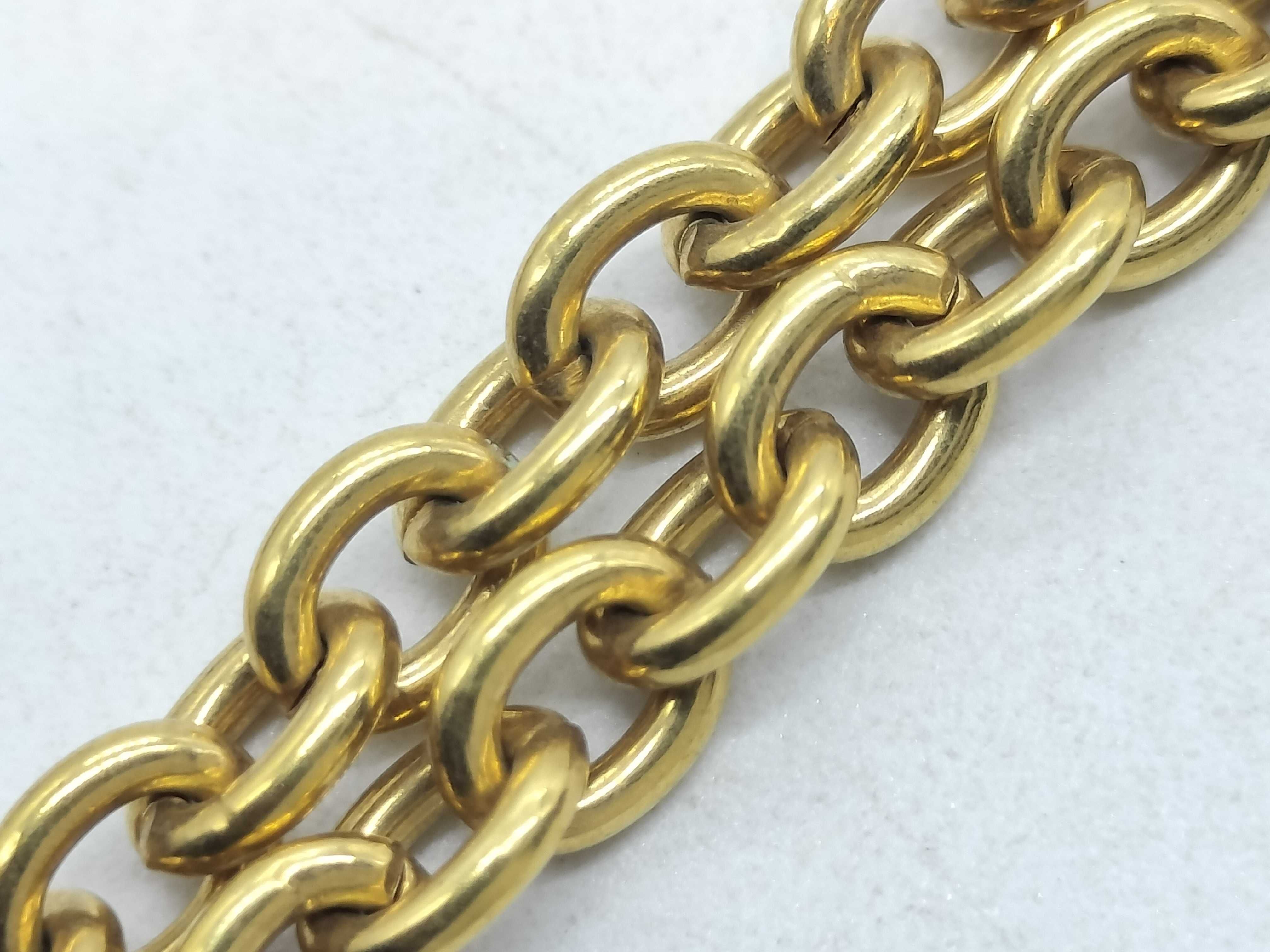 Gold Necklace with Eiffel Tower and Arc de Triomphe Motifs — view 9