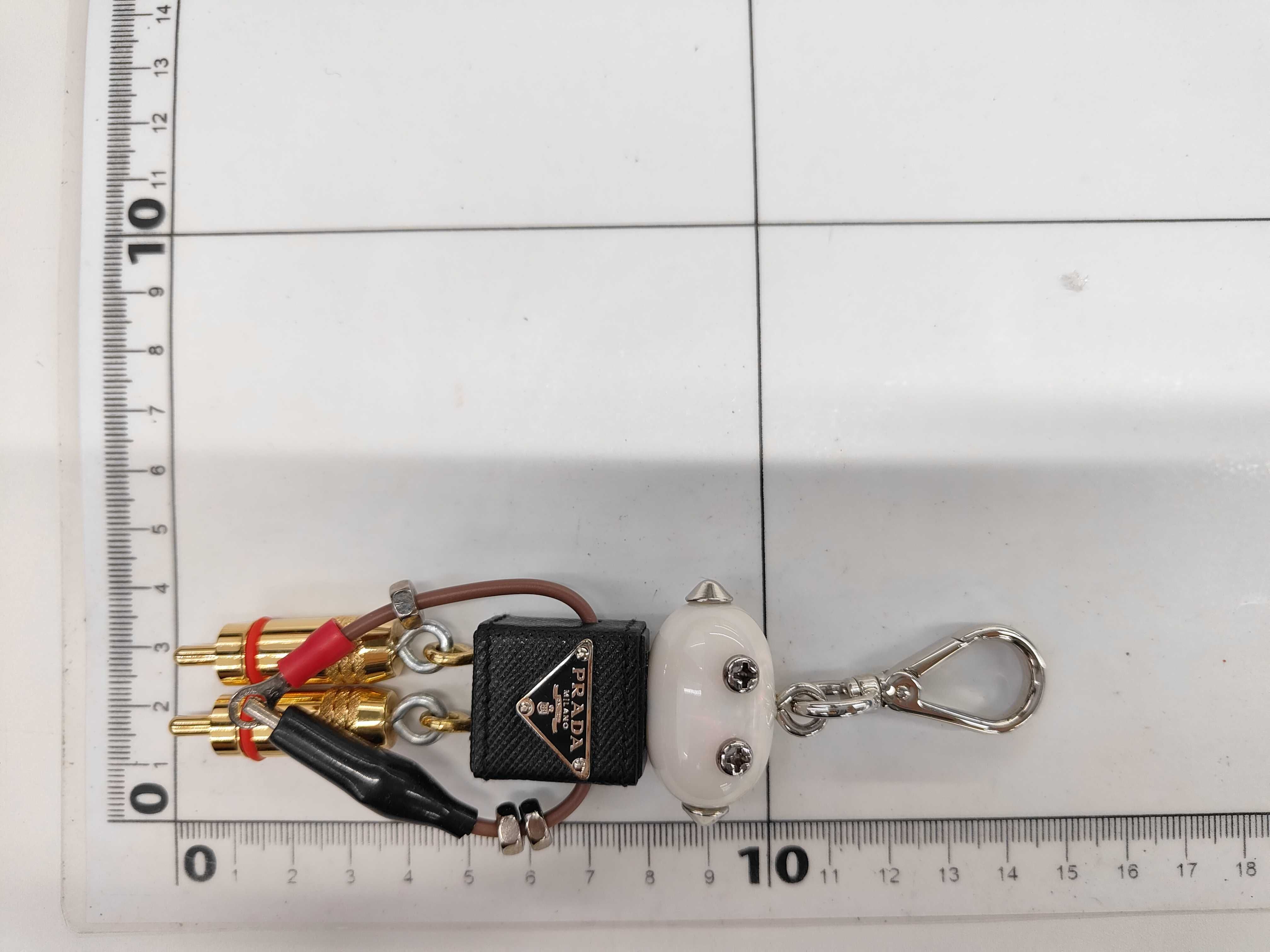 Robot / 1ARA97 / Keychain / Keyring / SV Key Case & Keychain — view 7