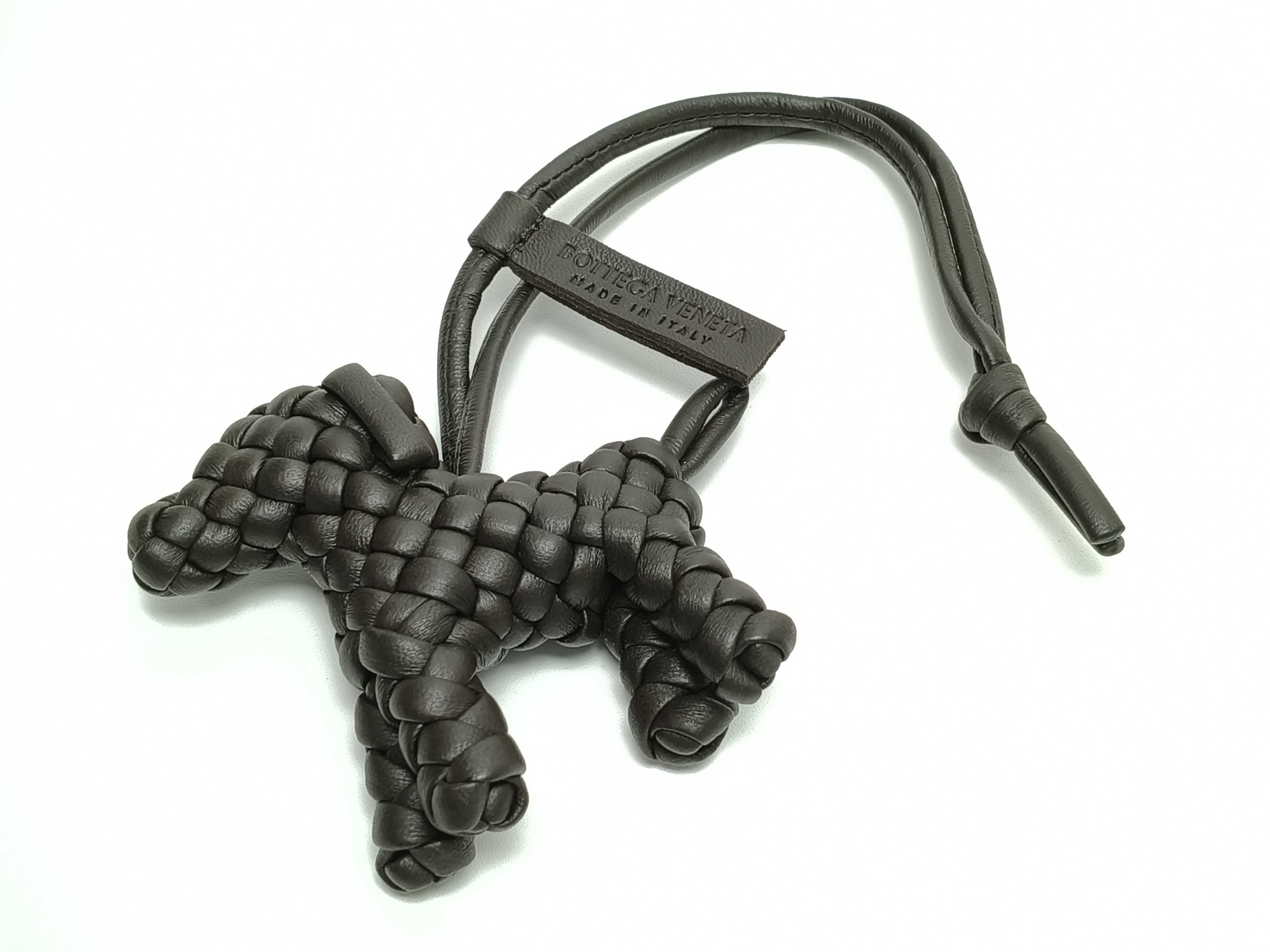 Intrecciato Dog Charm Brown Leather Key Case/Keychain