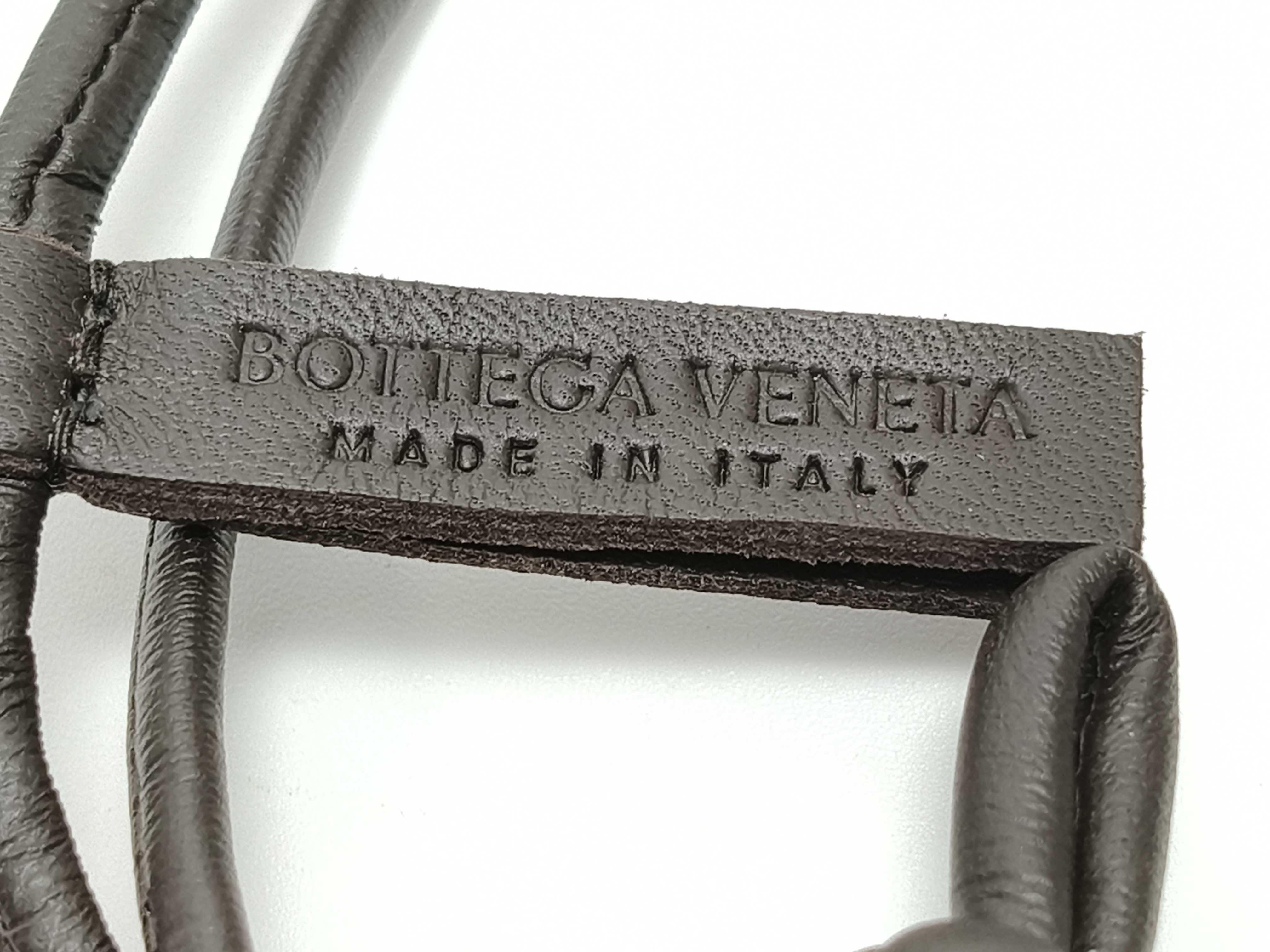 Intrecciato Dog Charm Brown Leather Key Case/Keychain — view 6