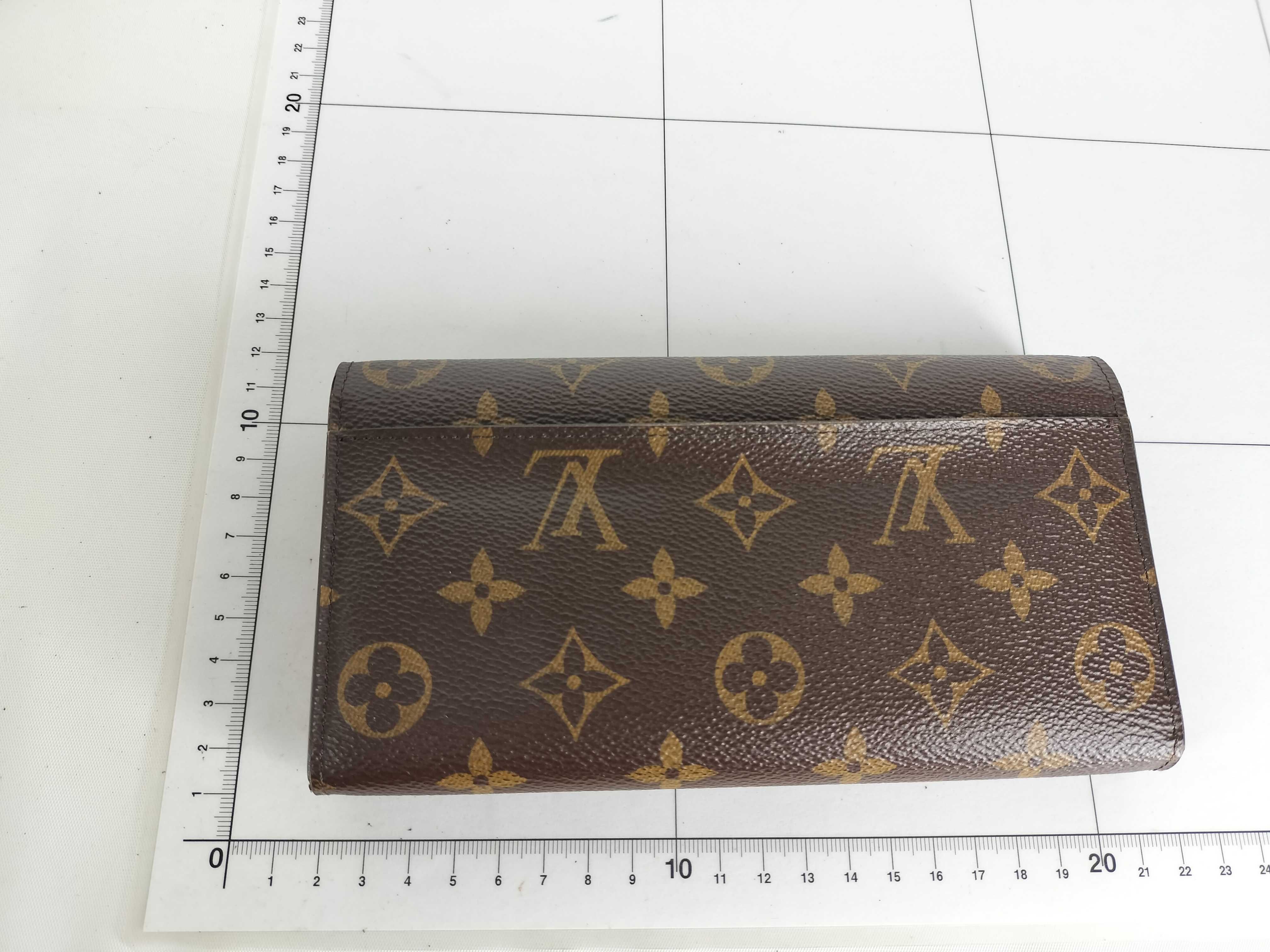 Monogram M62235 Portefeuille Sarah Fuchsia Wallet — view 13