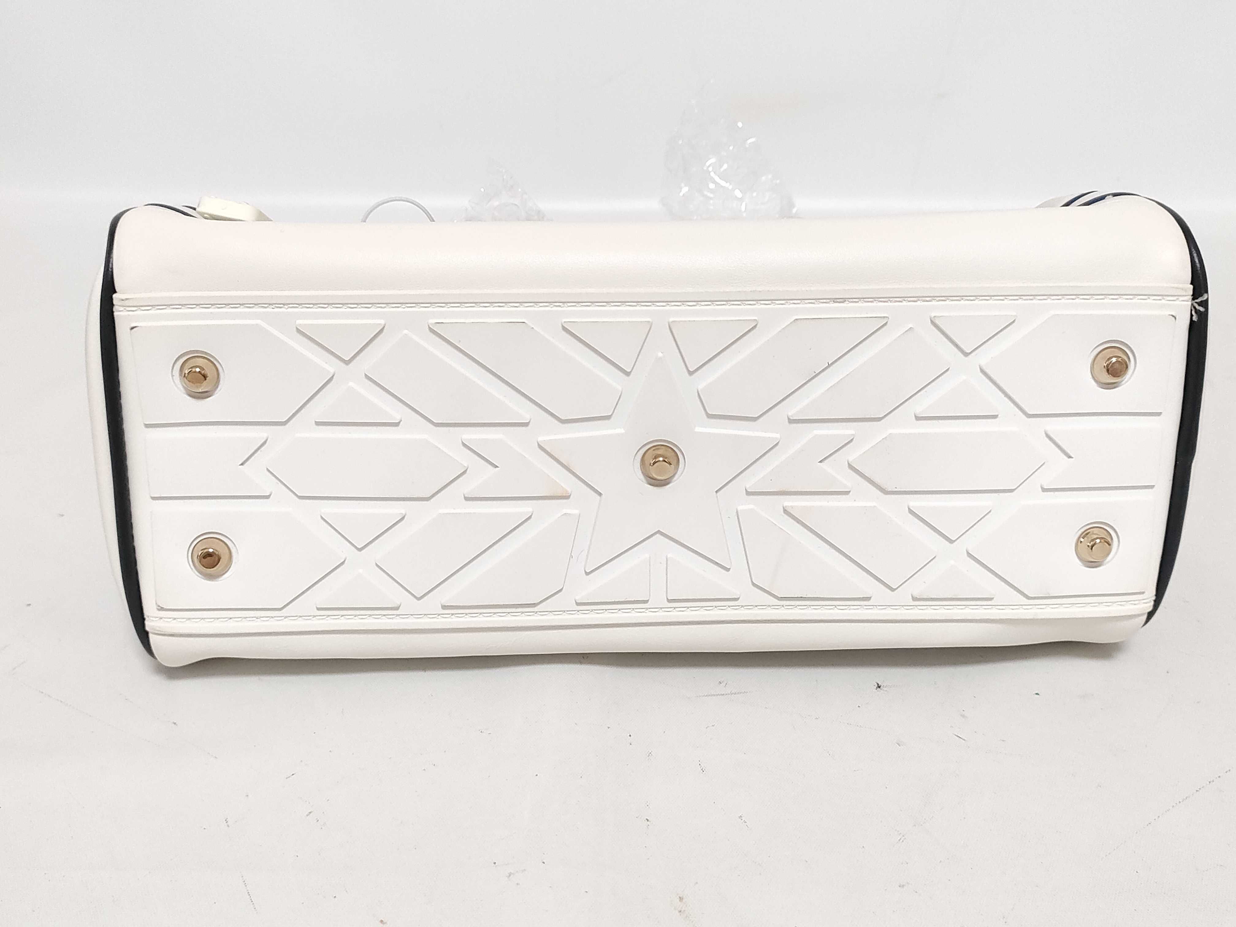 QT-Vibe Zip Bowling Bag in white and navy smooth calfskin handbag — view 8