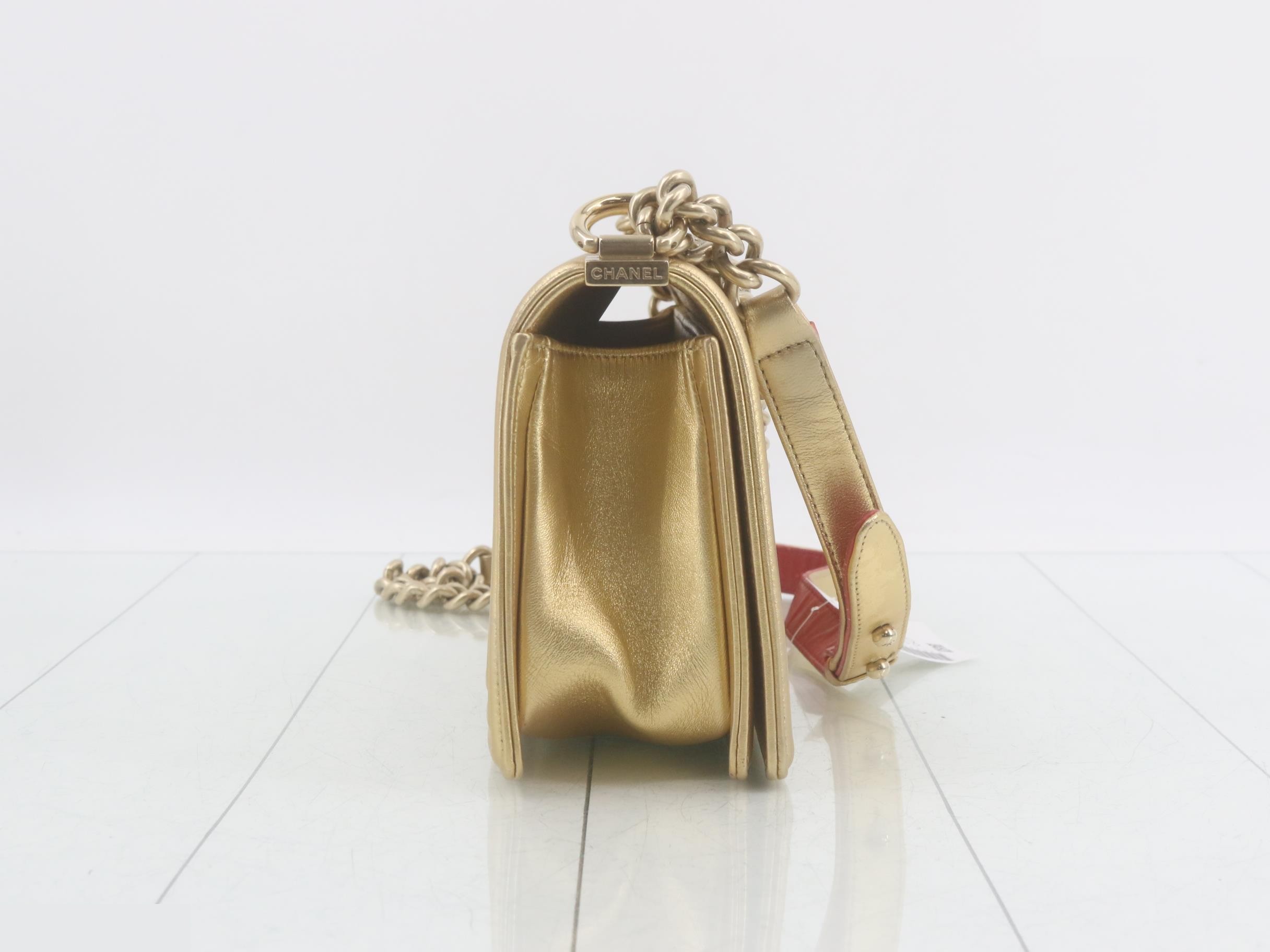 BOY CHANEL Chain Shoulder Bag, Gold — view 4