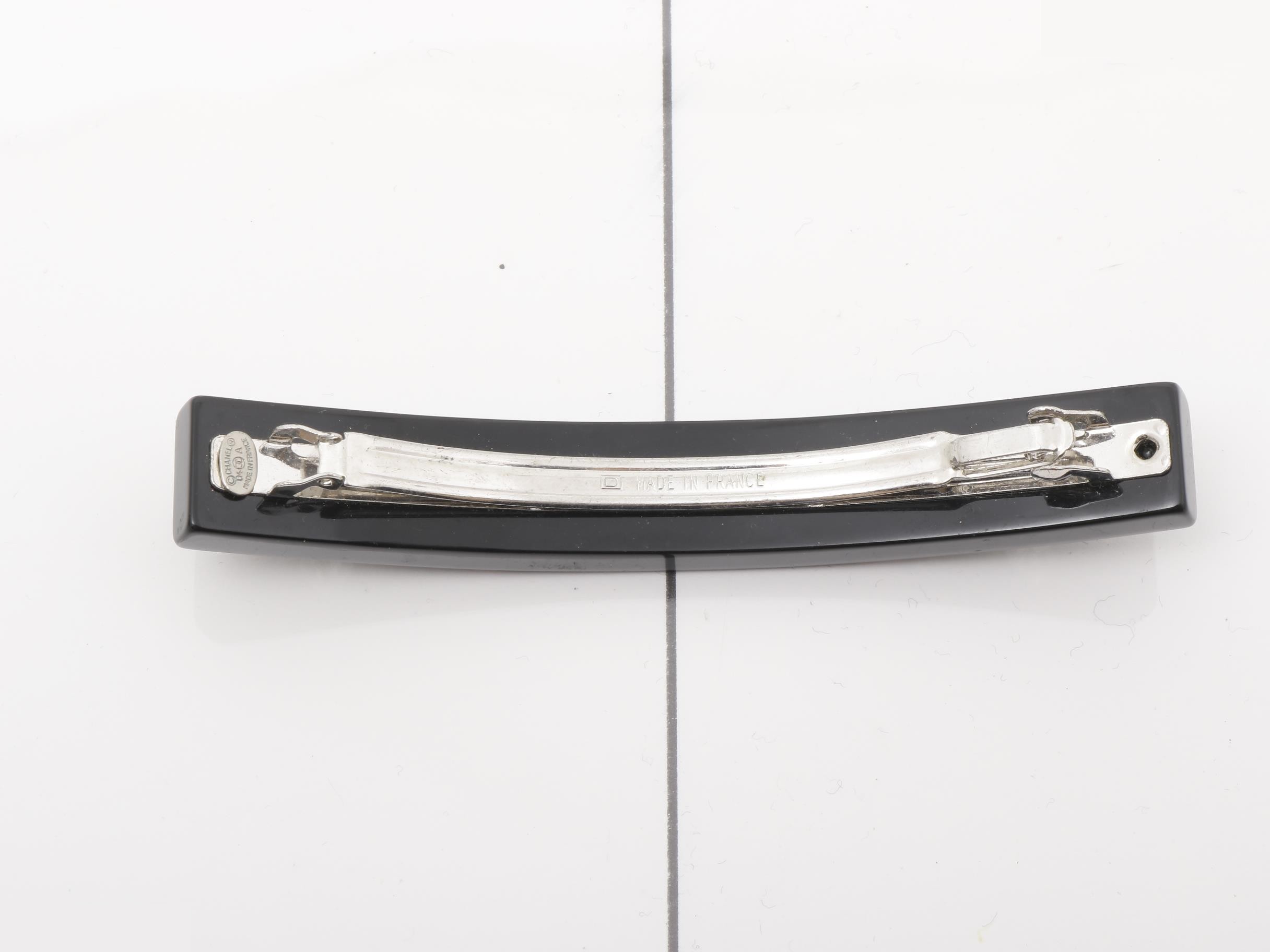 04A Barrette — view 2