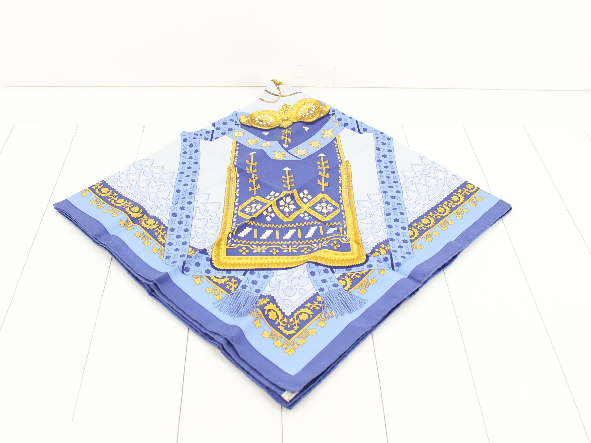 Carre 90 Golden Twig Silk Scarf — view 2