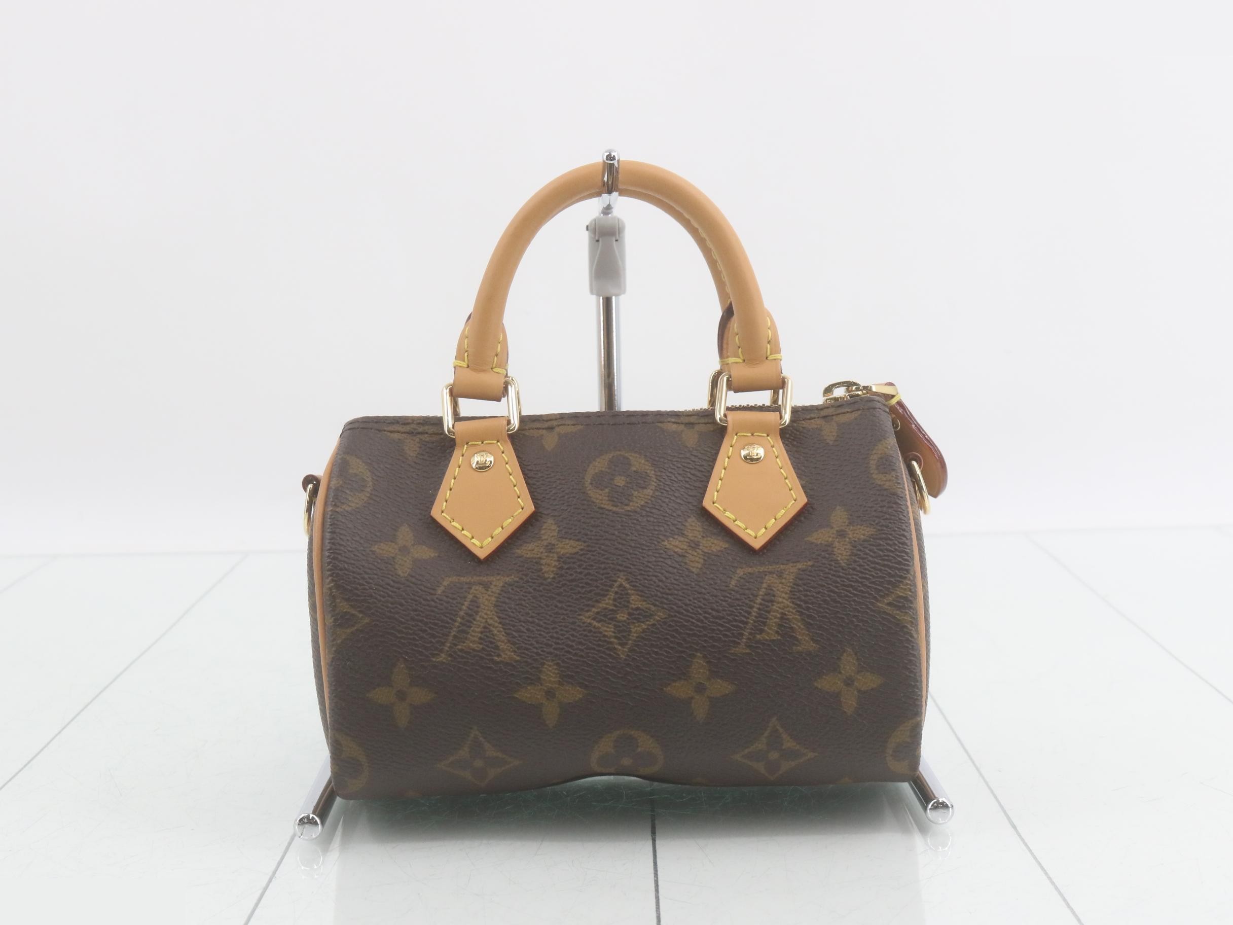 Nano Speedy - List Price ¥299,200 — view 2