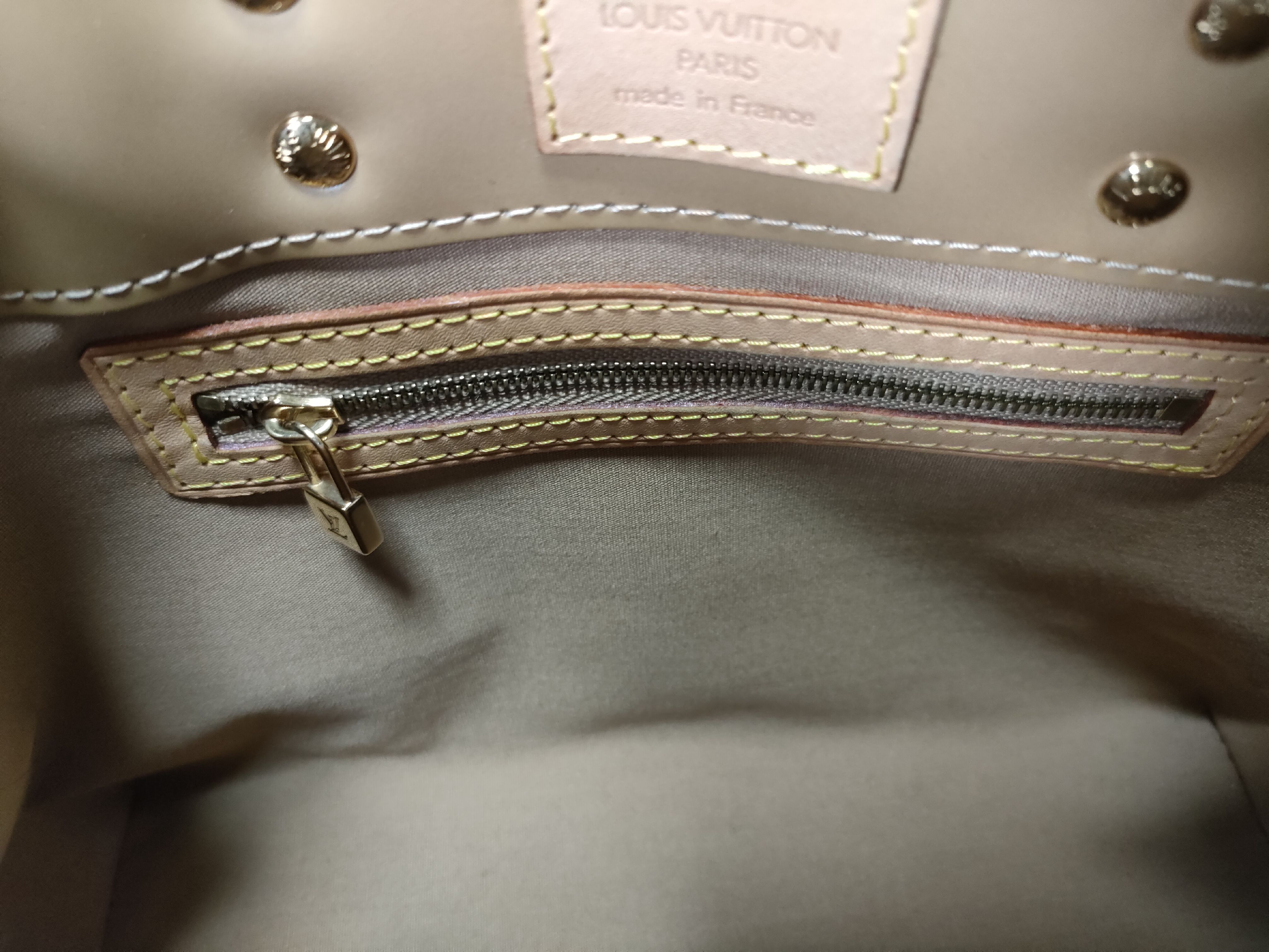 Vernis Lead PM Handbag — view 11