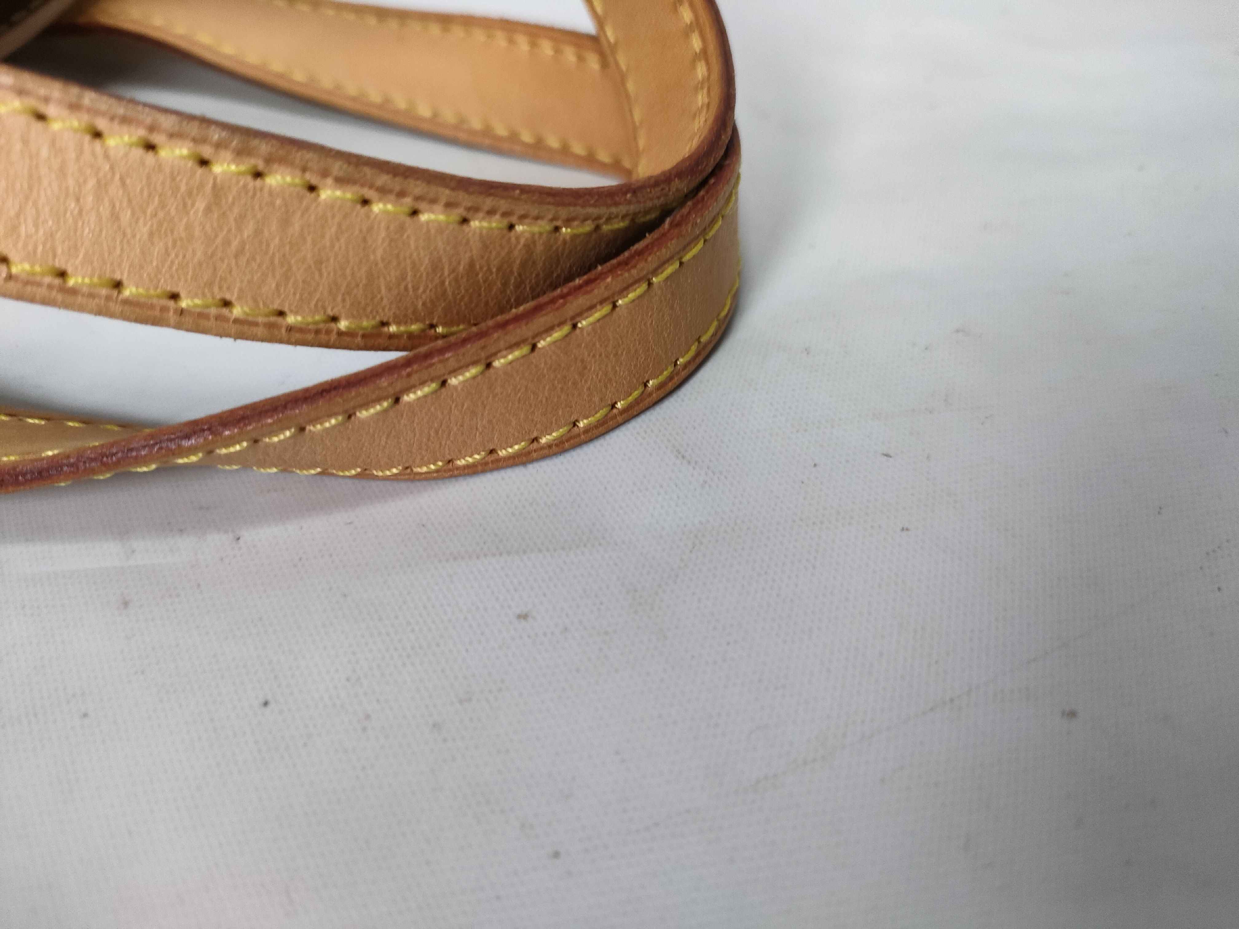Vernis Lead PM Handbag — view 4