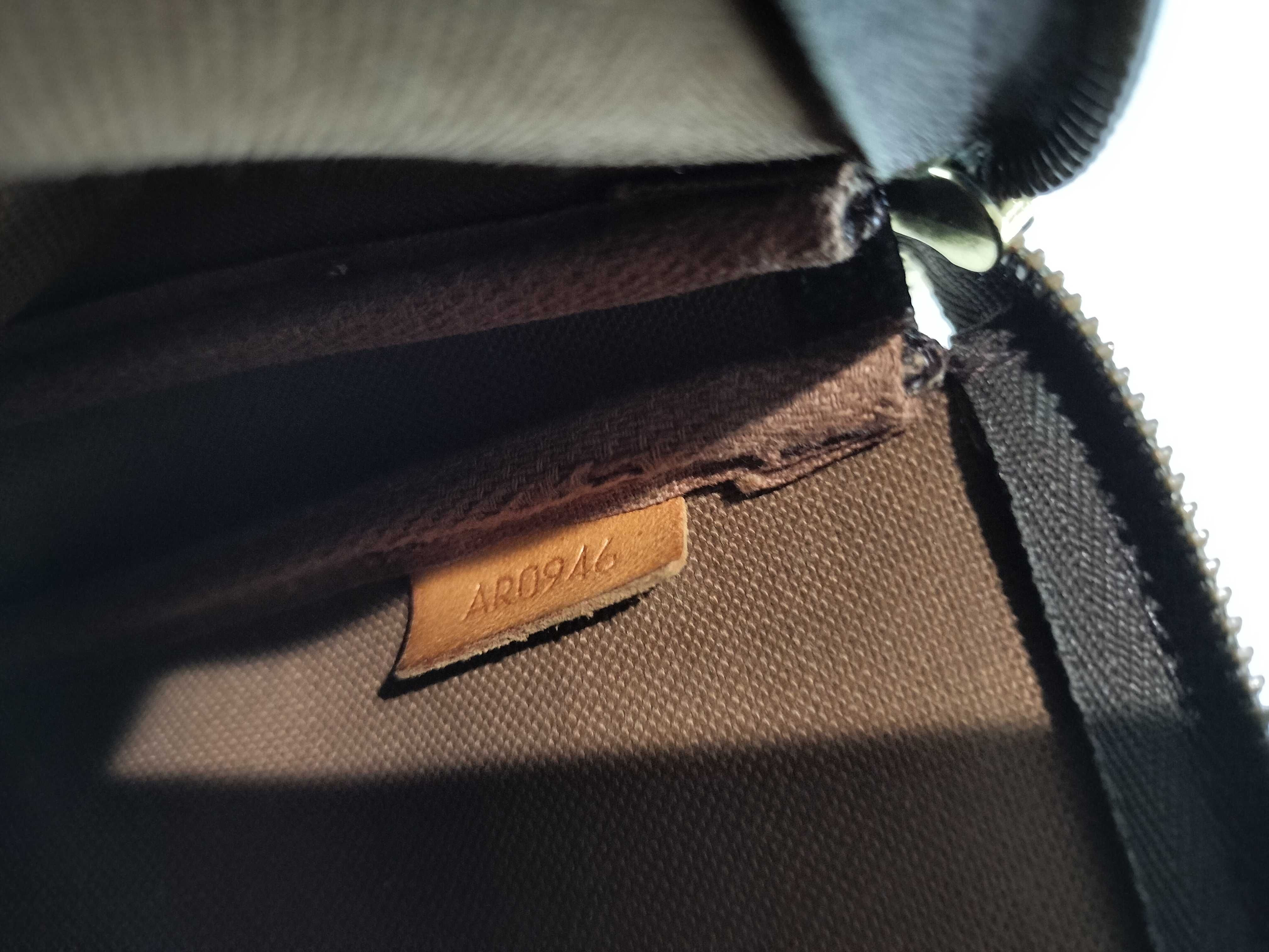 Monogram Pochette Accessoires M51980 Pouch — view 11