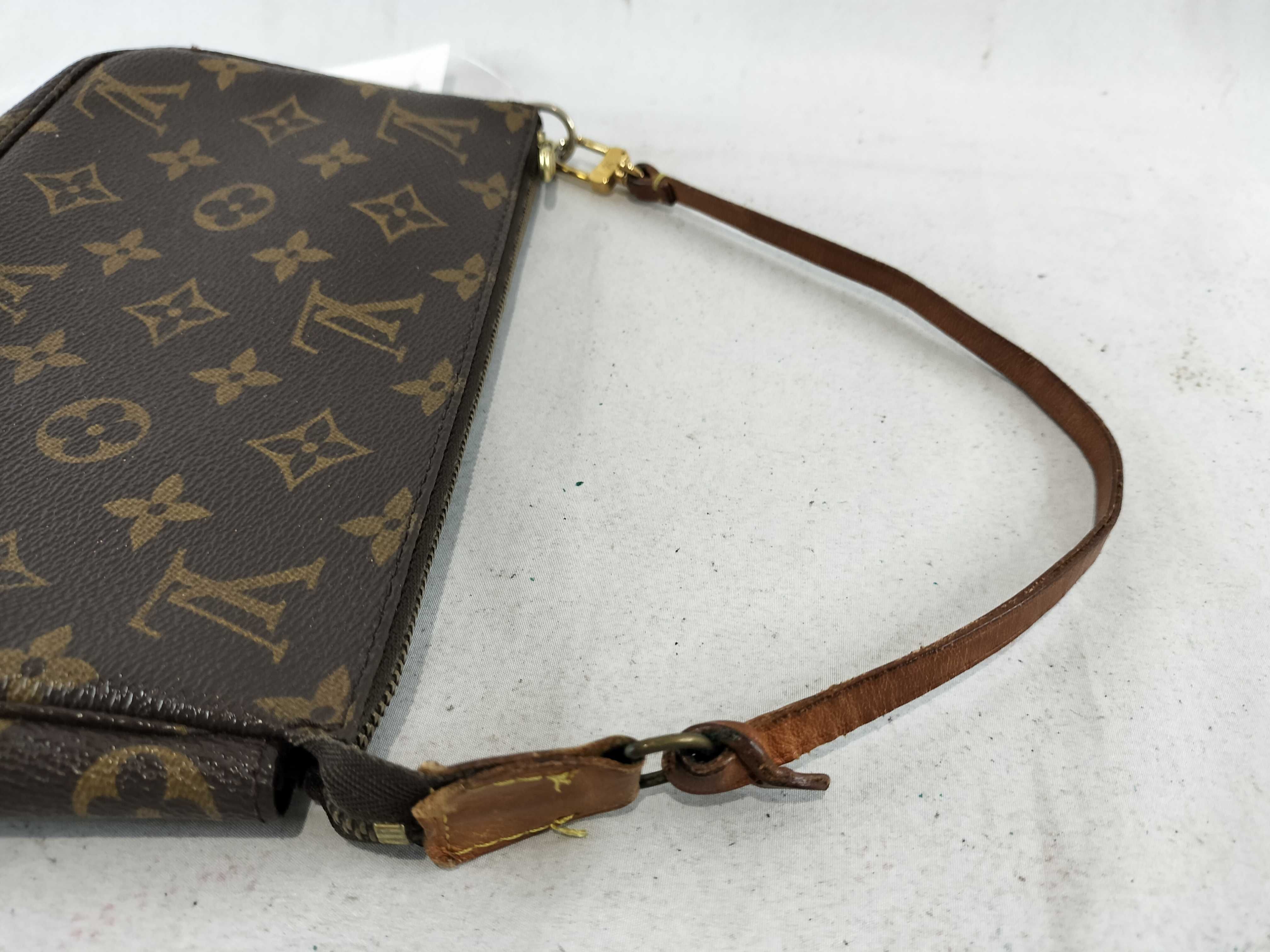 Monogram Pochette Accessoires M51980 Pouch — view 3