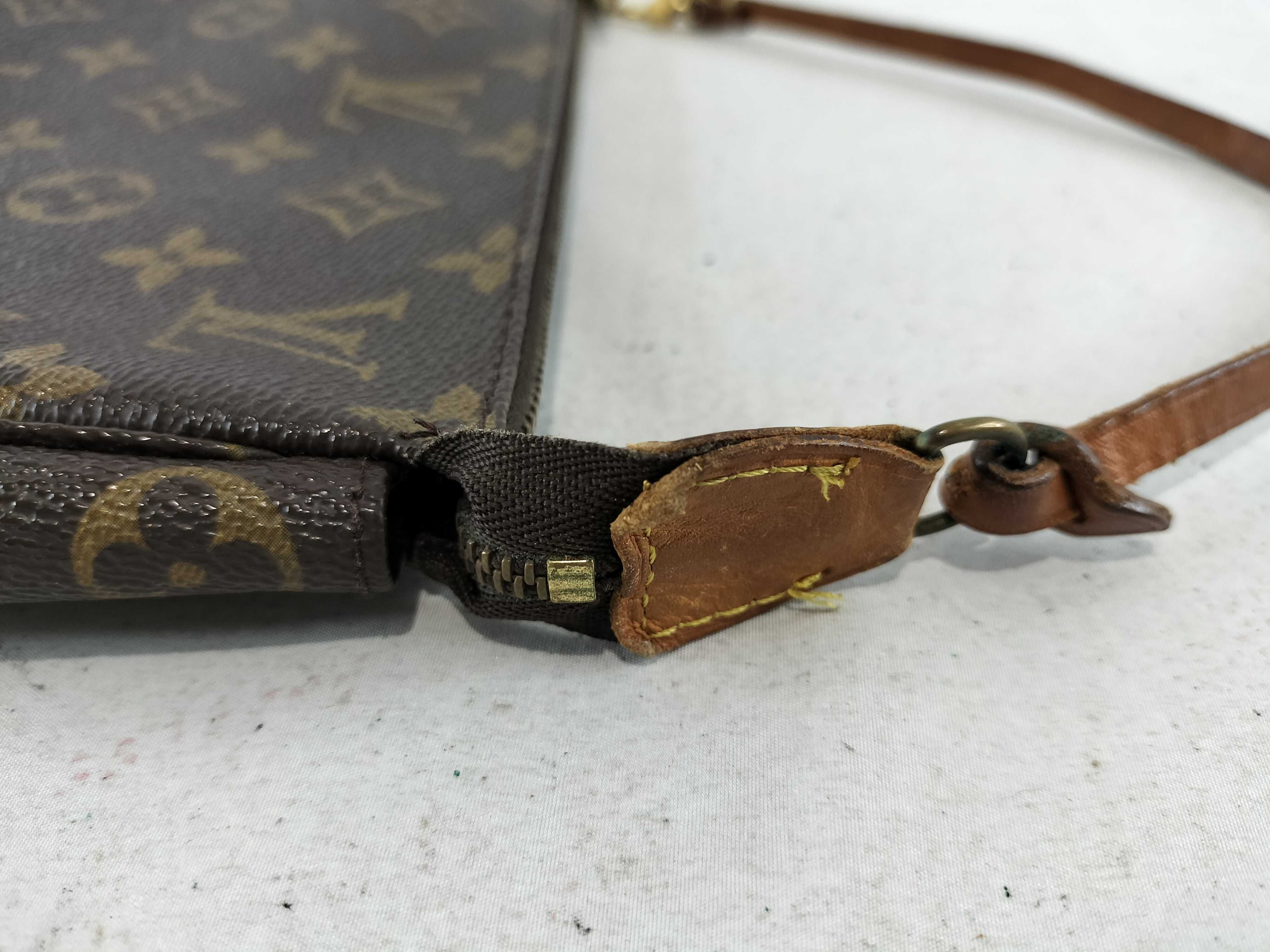 Monogram Pochette Accessoires M51980 Pouch — view 5