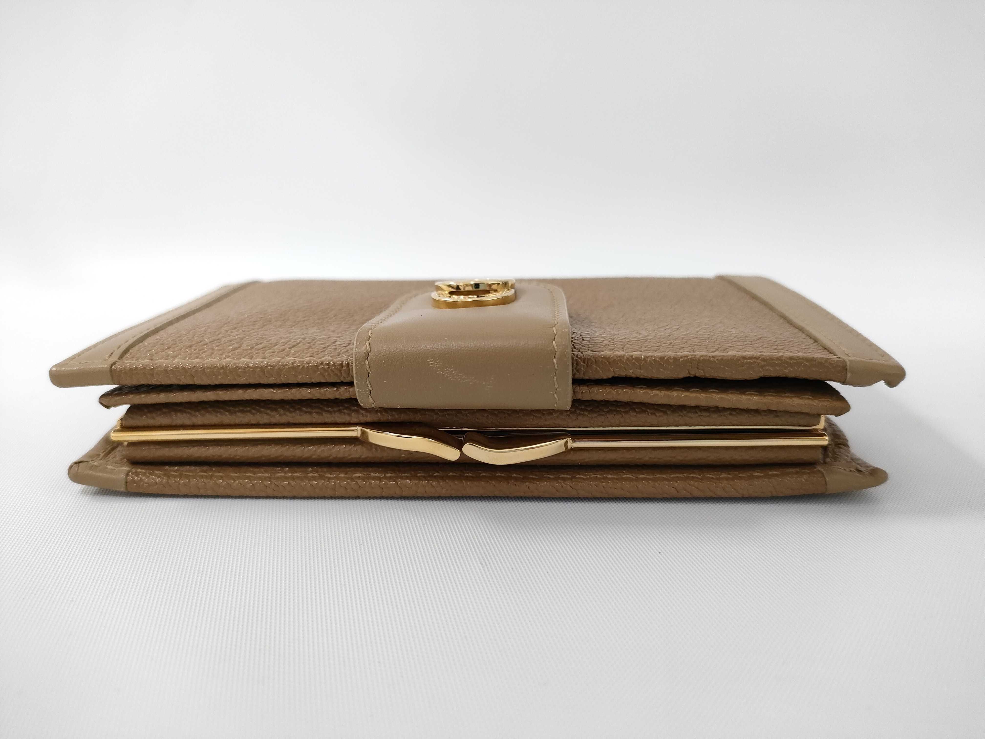 Wallet — view 5