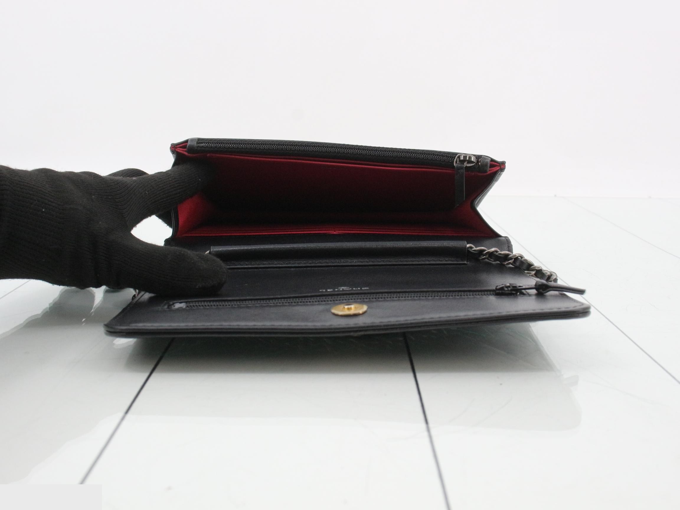 Lambskin Matelassé Chain Wallet — view 4
