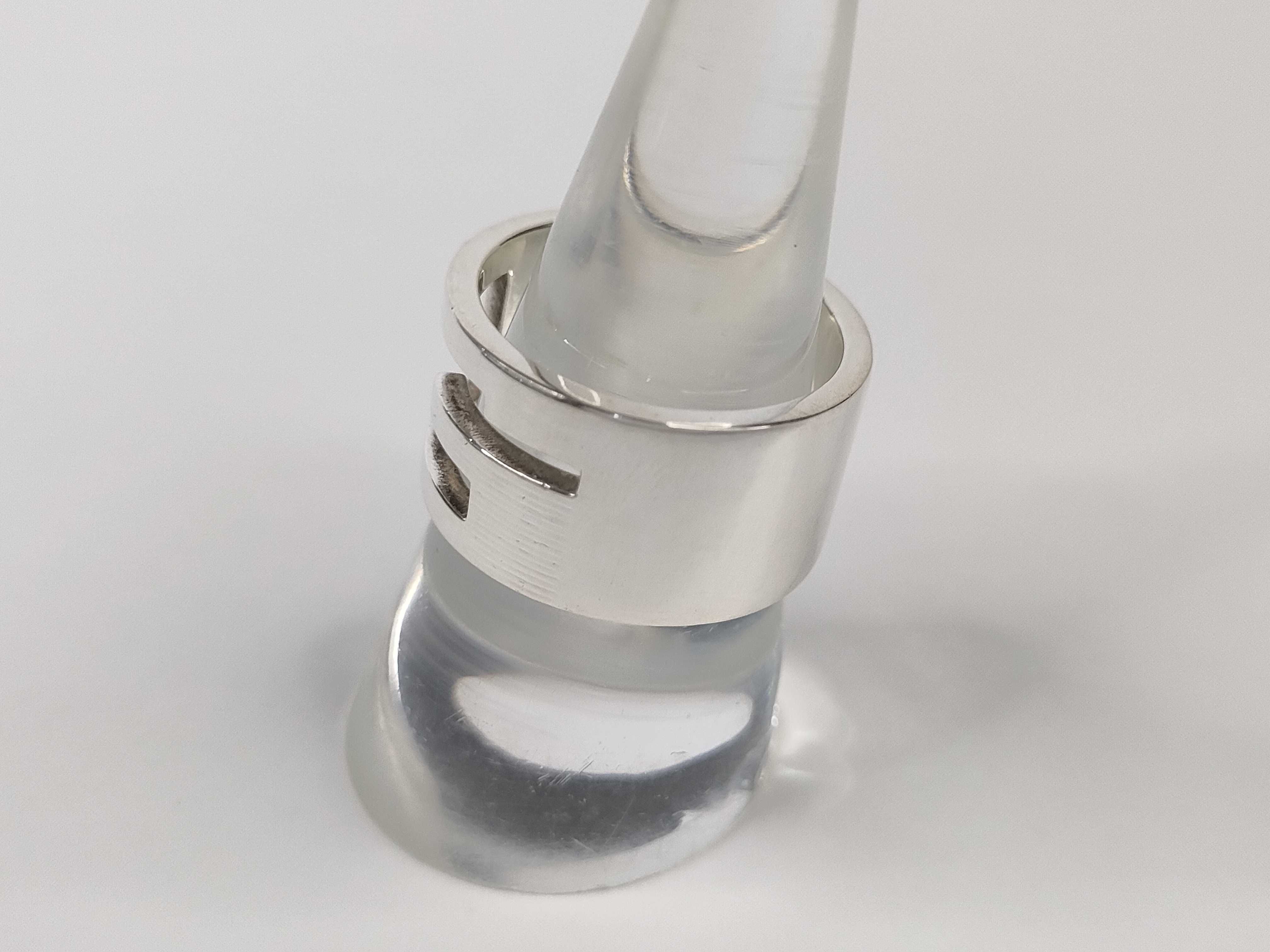 ring, branded G cutout G, 925 sterling silver, size 18, 12g. — view 2