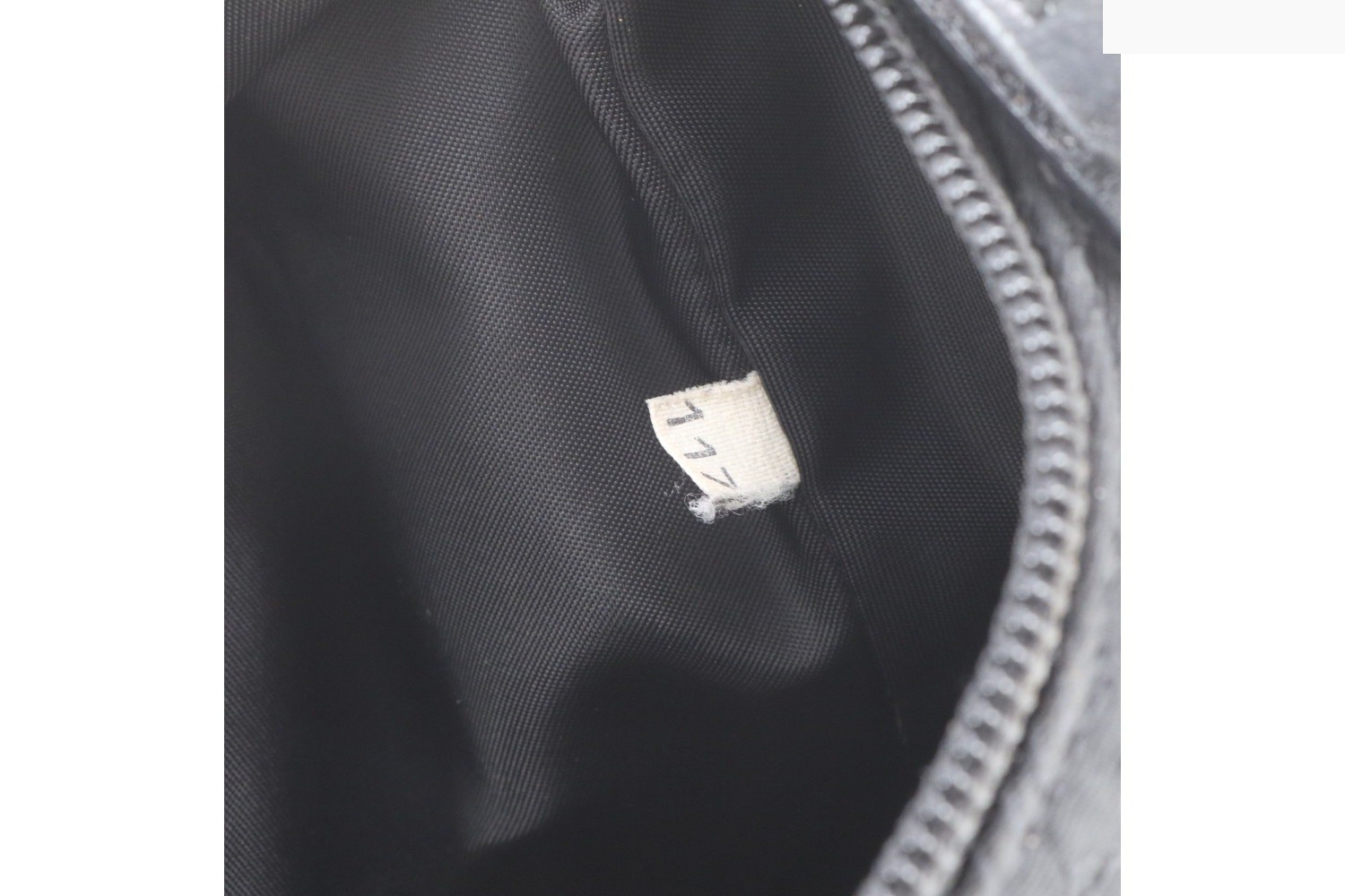 Leather shoulder bag, one-shoulder bag — view 9