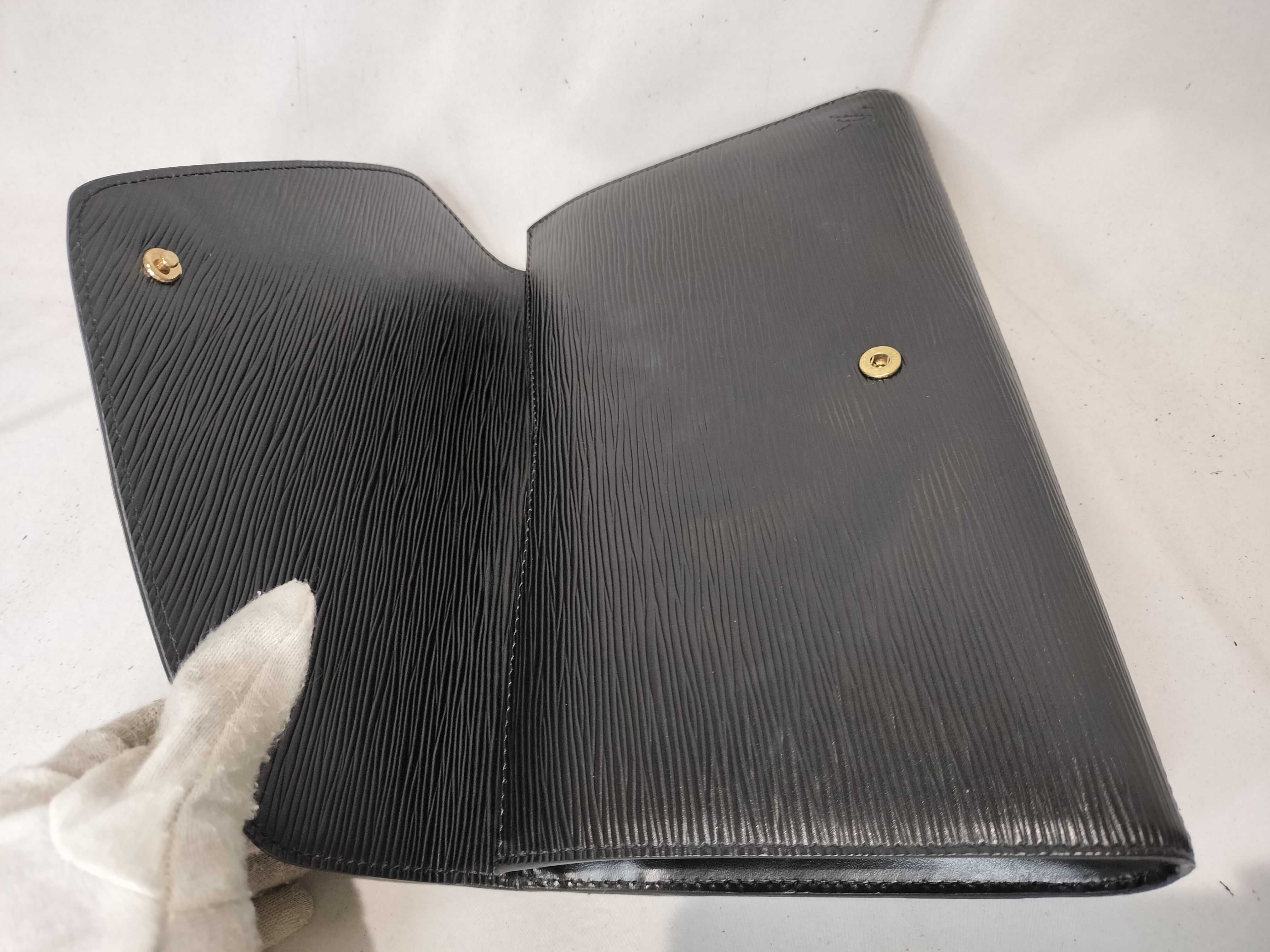 Epi Leather Second Bag — view 6