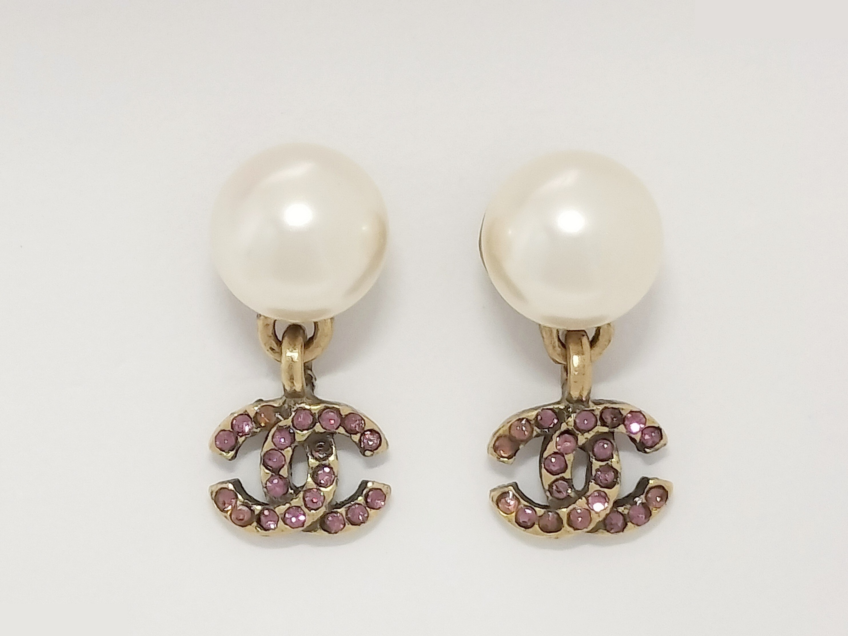 Coco Rhinestone F Pearl Gold Earrings — view 2