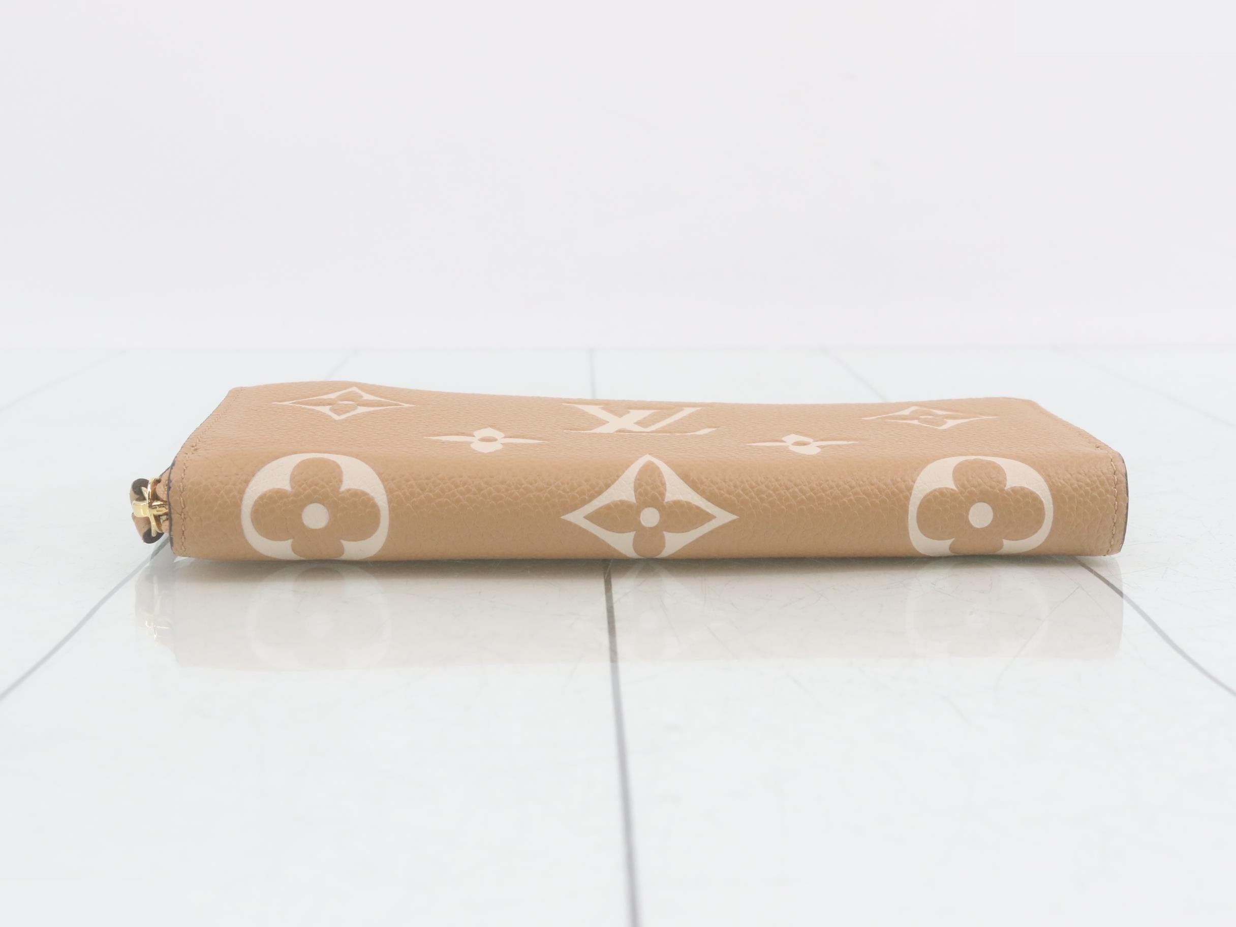 long wallet — view 3