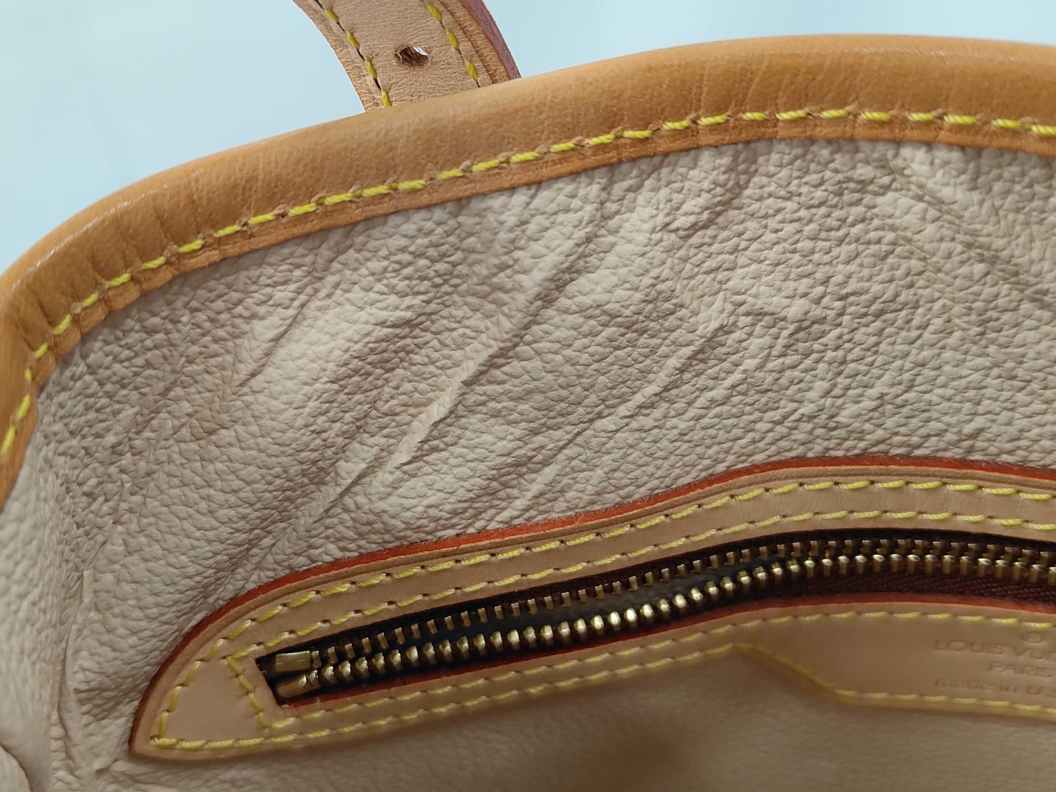 Monogram LV Monogram Bucket PM Handbag M42238 Tote Bag — view 9